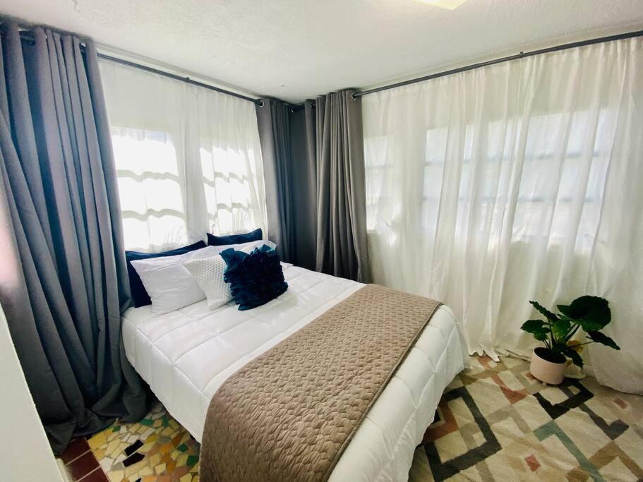 Holiday home Design District 4 Bedroom Pool