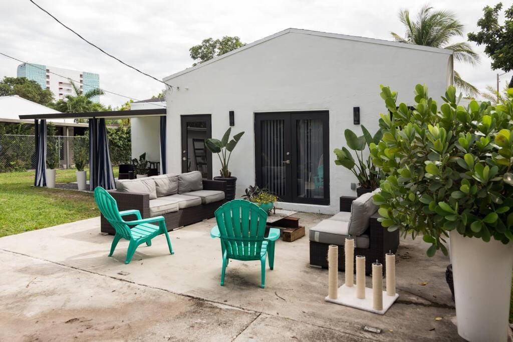 Design District 4 Bedroom Pool Holiday home *
