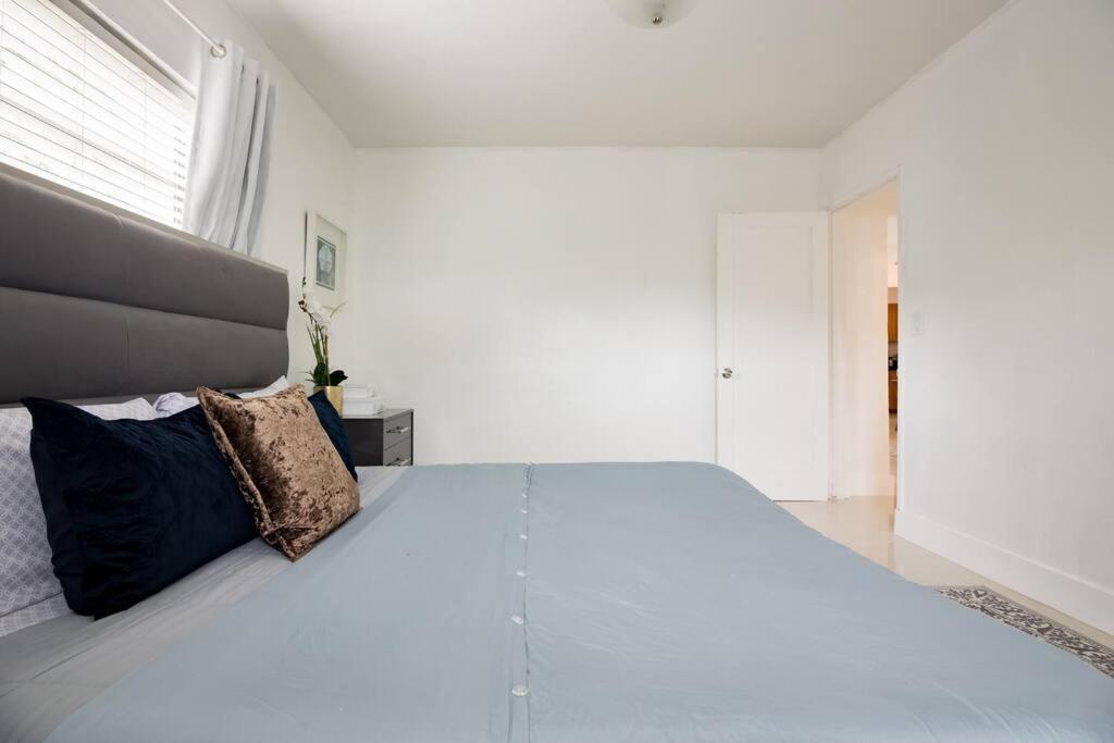 Design District 4 Bedroom Pool Holiday home