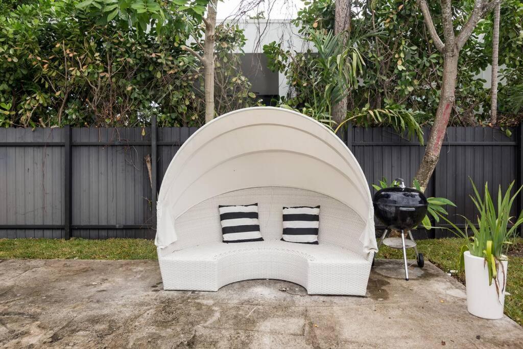 Design District 4 Bedroom Pool Holiday home *