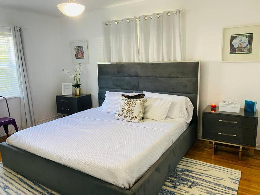 Holiday home Design District 4 Bedroom Pool *