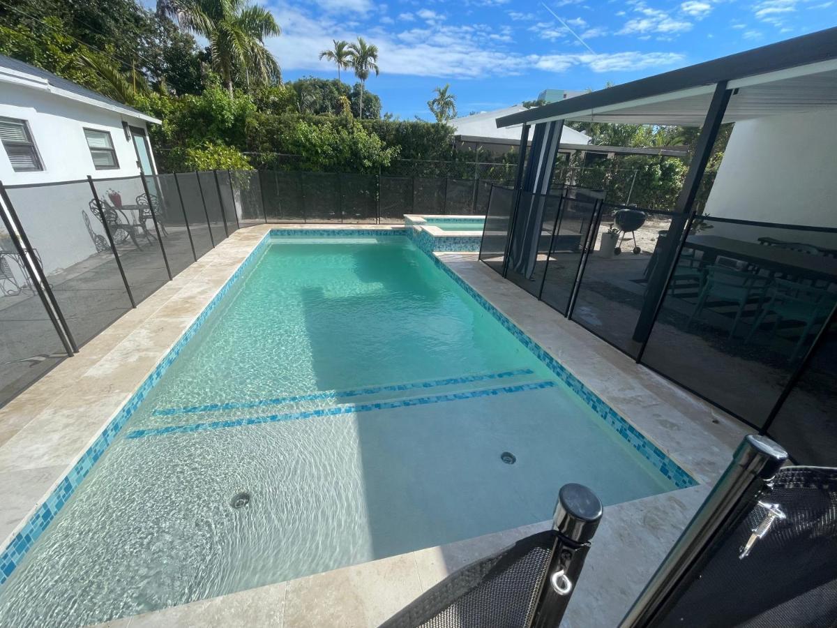 Design District 4 Bedroom Pool Holiday home Miami