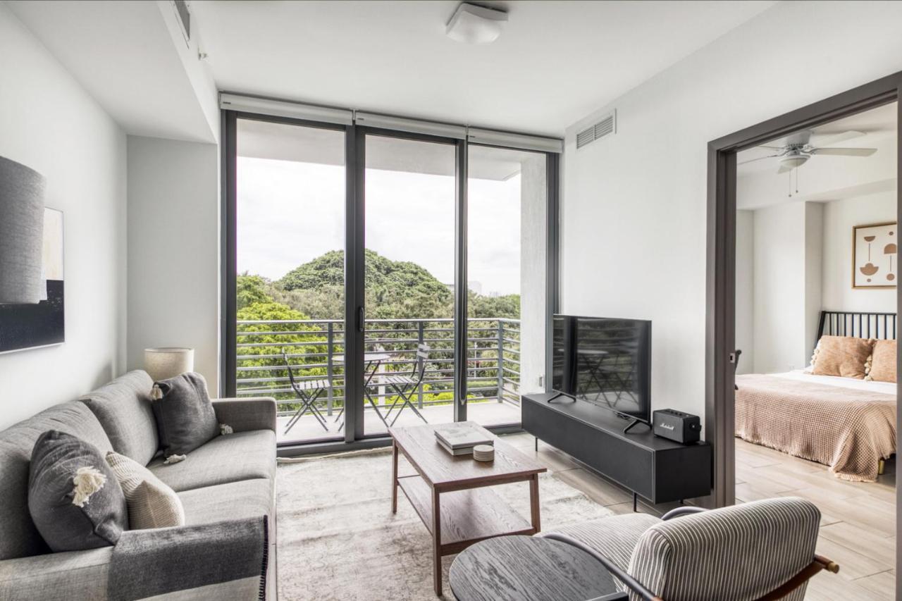 Upper East Side 1br W Gym Pool Wd Nr Mimo Mia-31 *