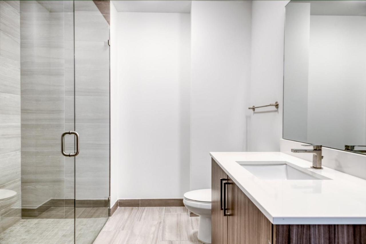 Upper East Side 1br W Gym Pool Wd Nr Mimo Mia-31 Apartment *