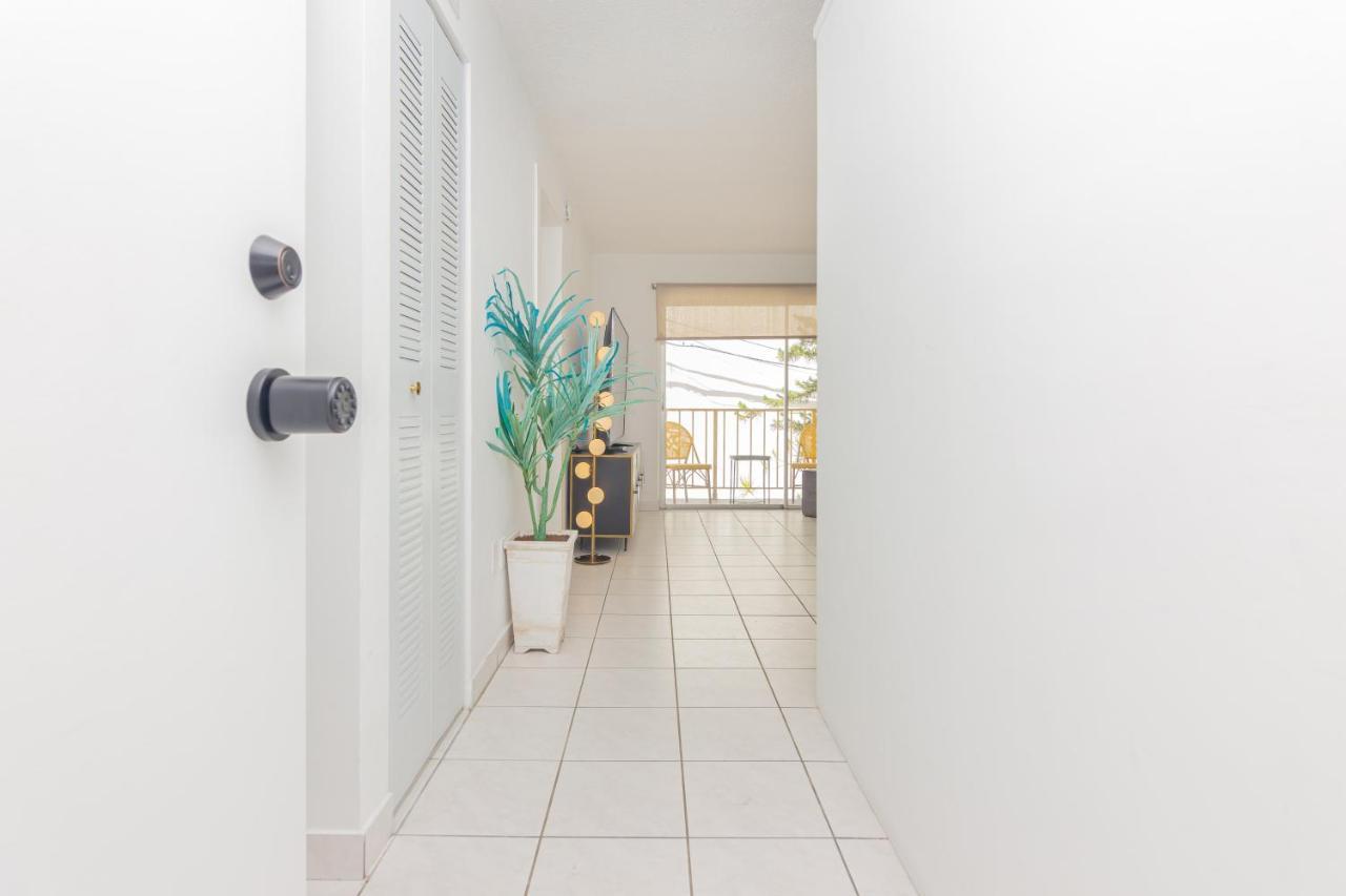 Two Bedroom - With Parking & Balcony - Heart Of Wynwood Miami