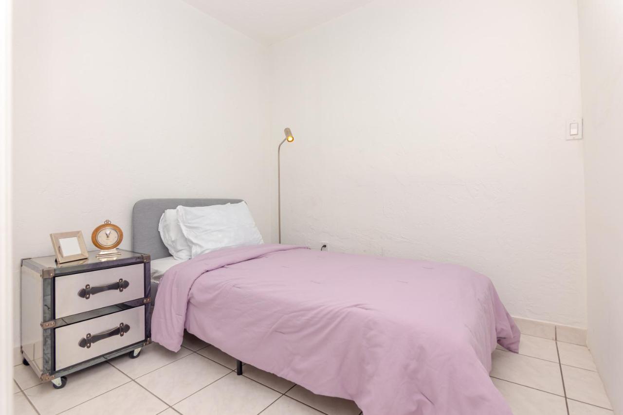 Two Bedroom - With Parking & Balcony - Heart Of Wynwood Apartment Miami