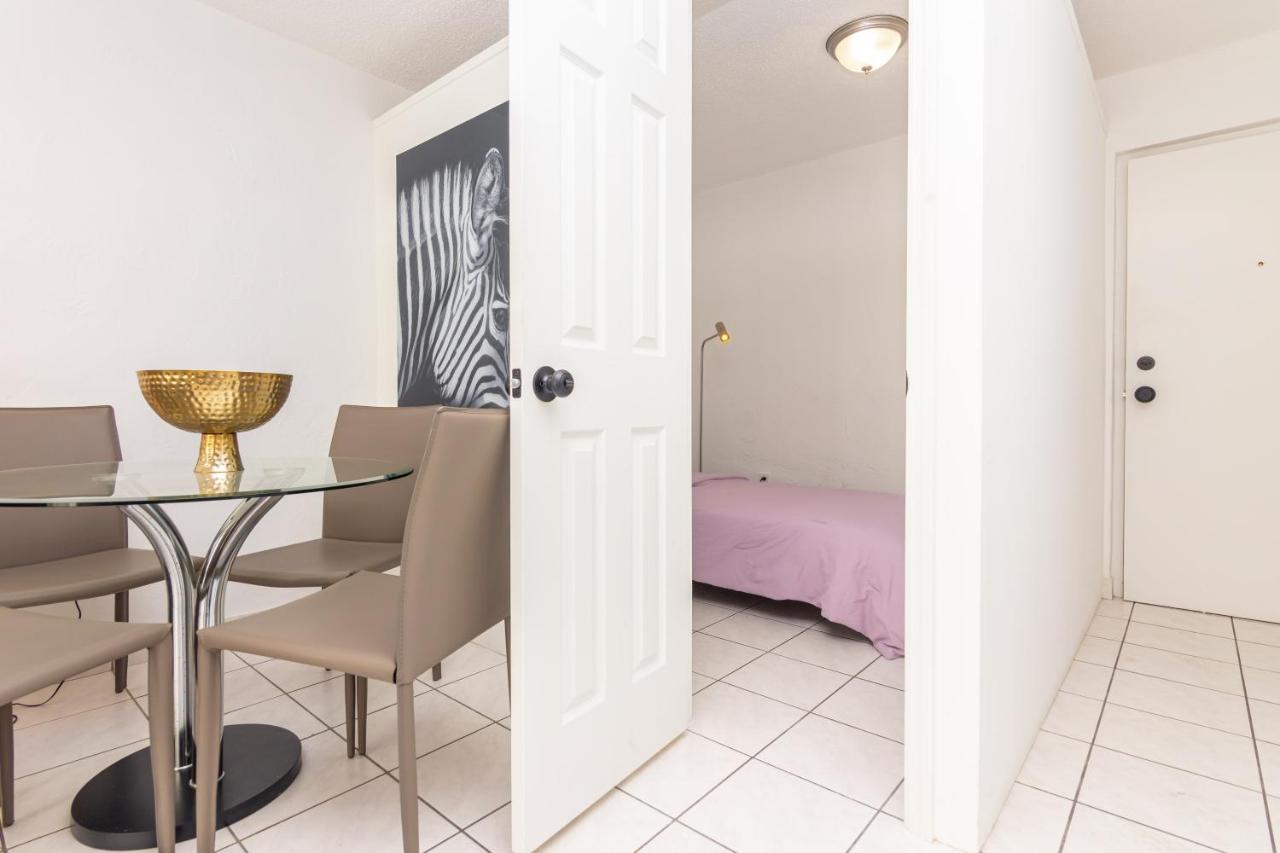 Two Bedroom - With Parking & Balcony - Heart Of Wynwood *