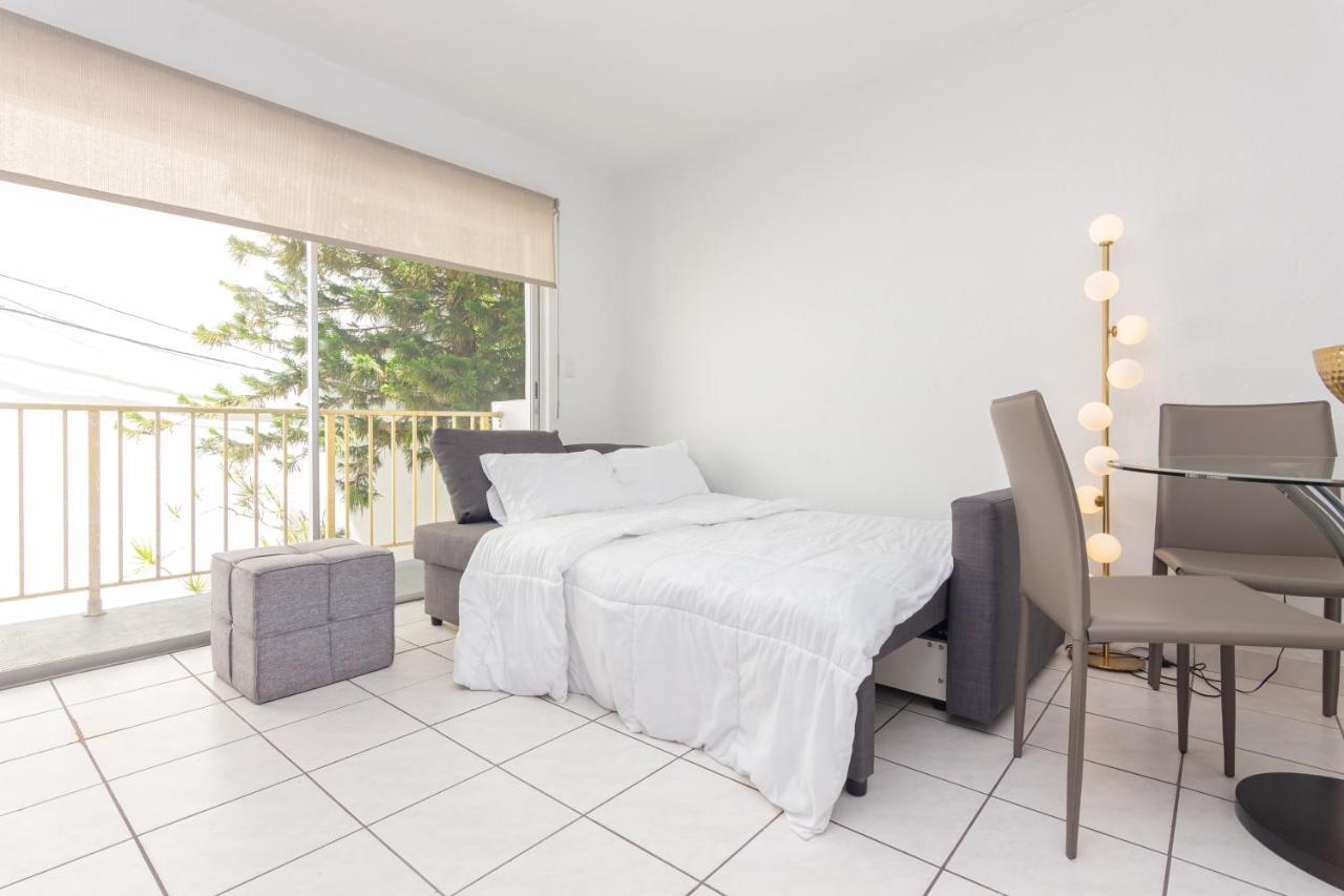 Two Bedroom - With Parking & Balcony - Heart Of Wynwood Apartment Miami