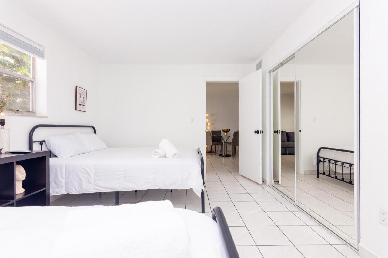 Two Bedroom - With Parking & Balcony - Heart Of Wynwood Apartment *
