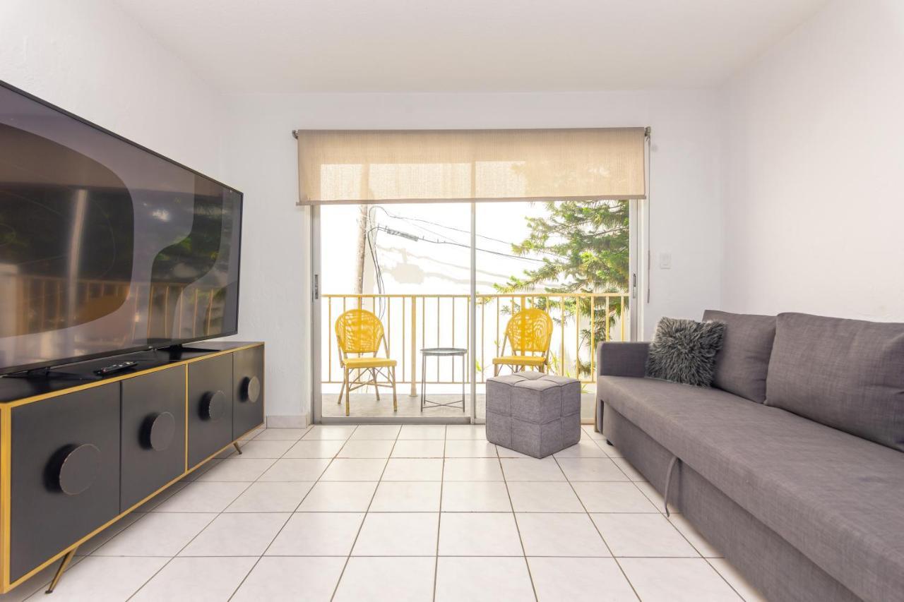 Two Bedroom - With Parking & Balcony - Heart Of Wynwood *