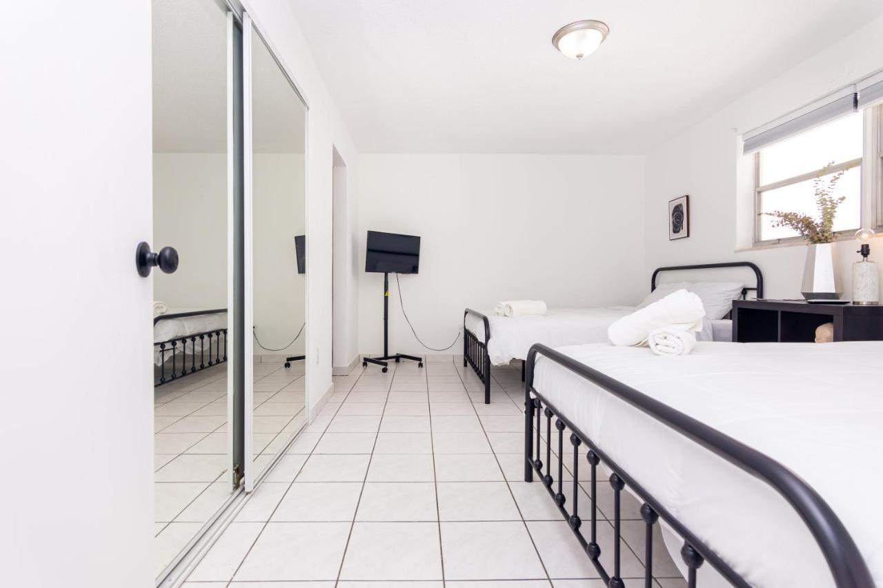 Two Bedroom - With Parking & Balcony - Heart Of Wynwood *