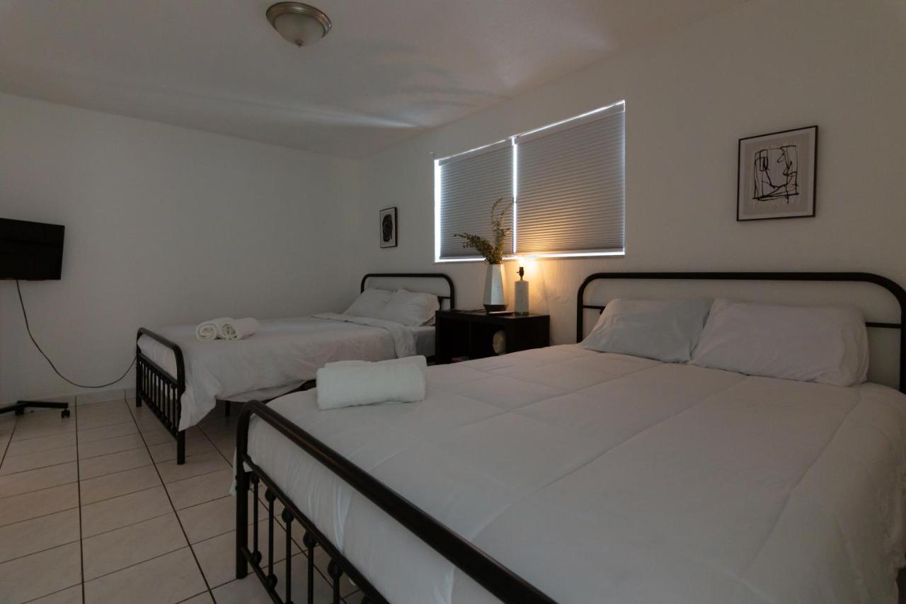 Two Bedroom - With Parking & Balcony - Heart Of Wynwood *