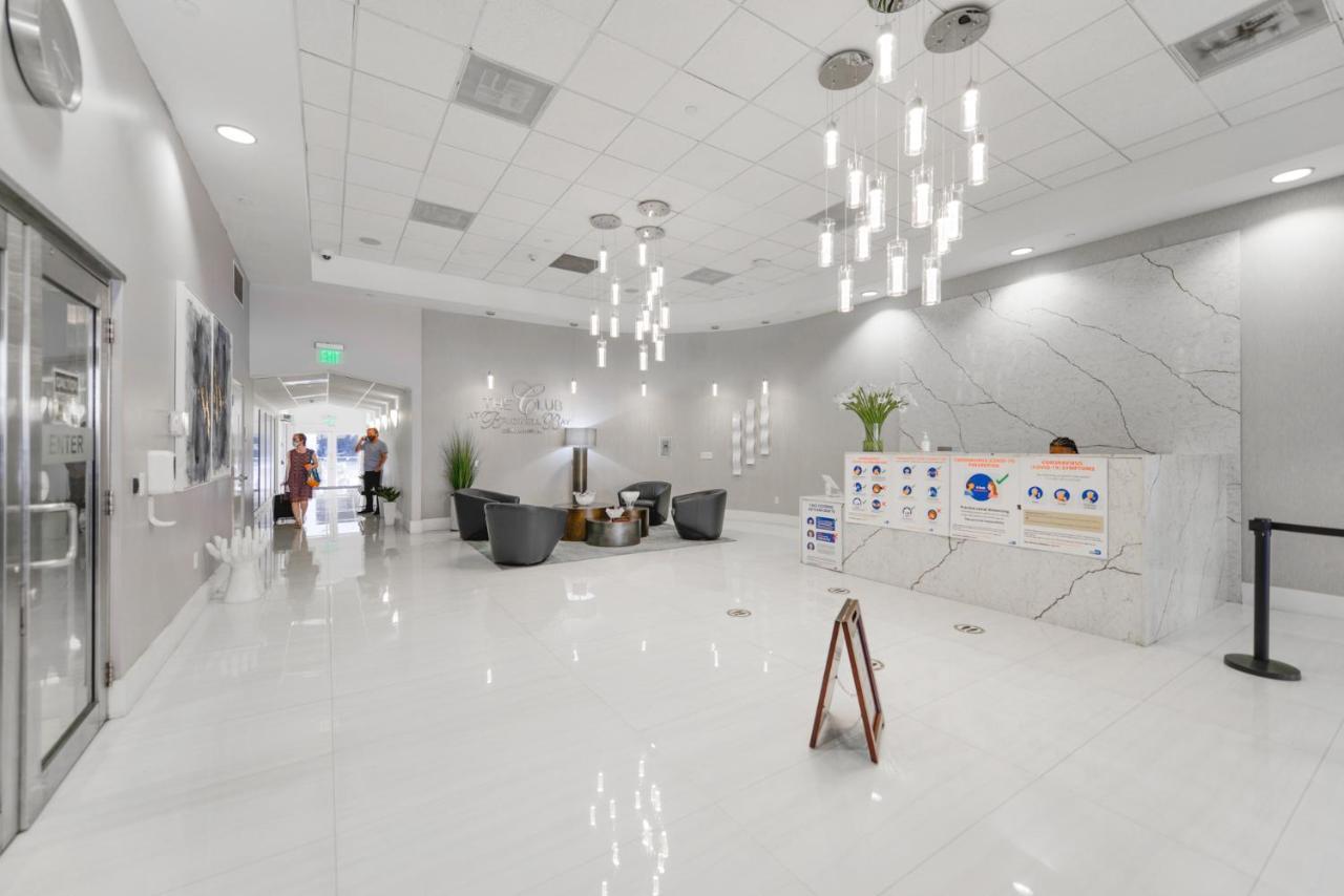 Exclusive With Free Parking And Pool At Brickell * Miami