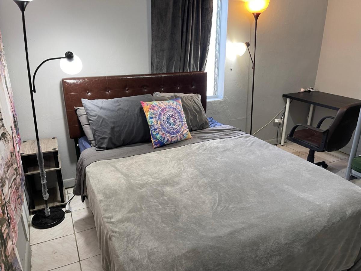 Homestay Value Inside Miami, Near Airport, Beach, Center & Metro Miami