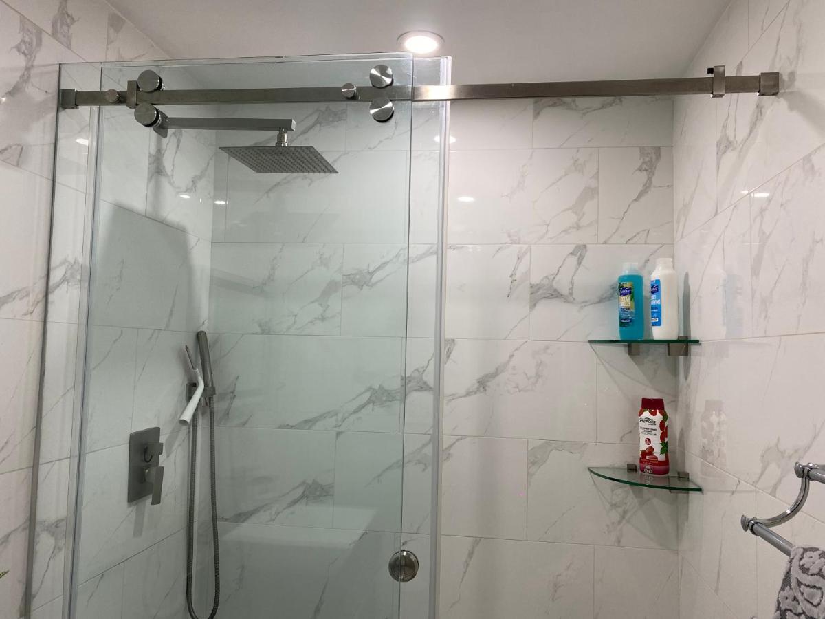 Beautiful House 7 Min From Airport W Free Parking Apartment Miami