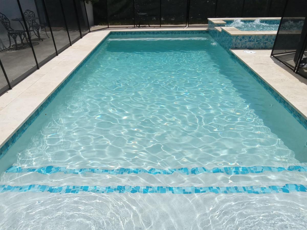 Design District 4 Bedroom Pool *
