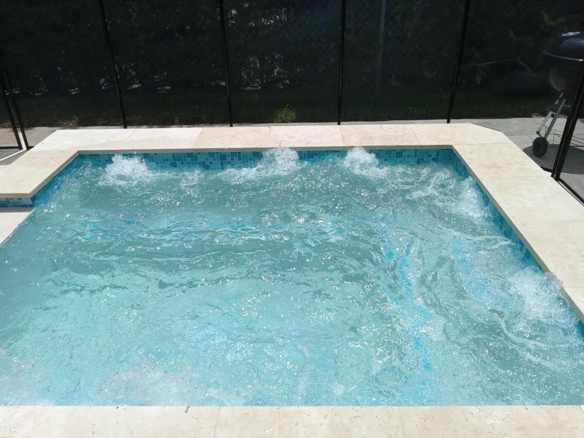 Design District 4 Bedroom Pool