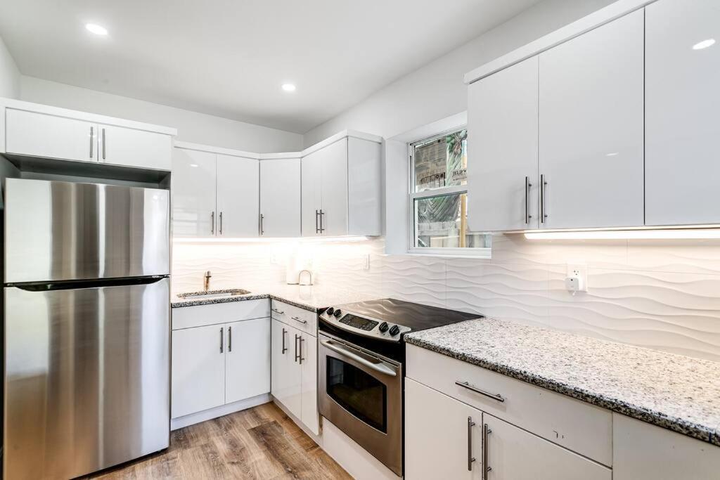 Beautiful Shenandoah One Bedroom Fast Internet Shen3 Apartment *