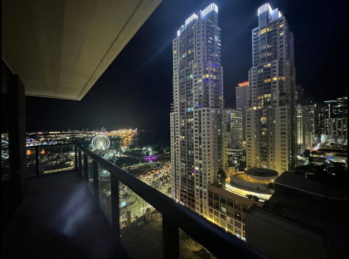 Apartment Beautiful Downtown Ocean View. *