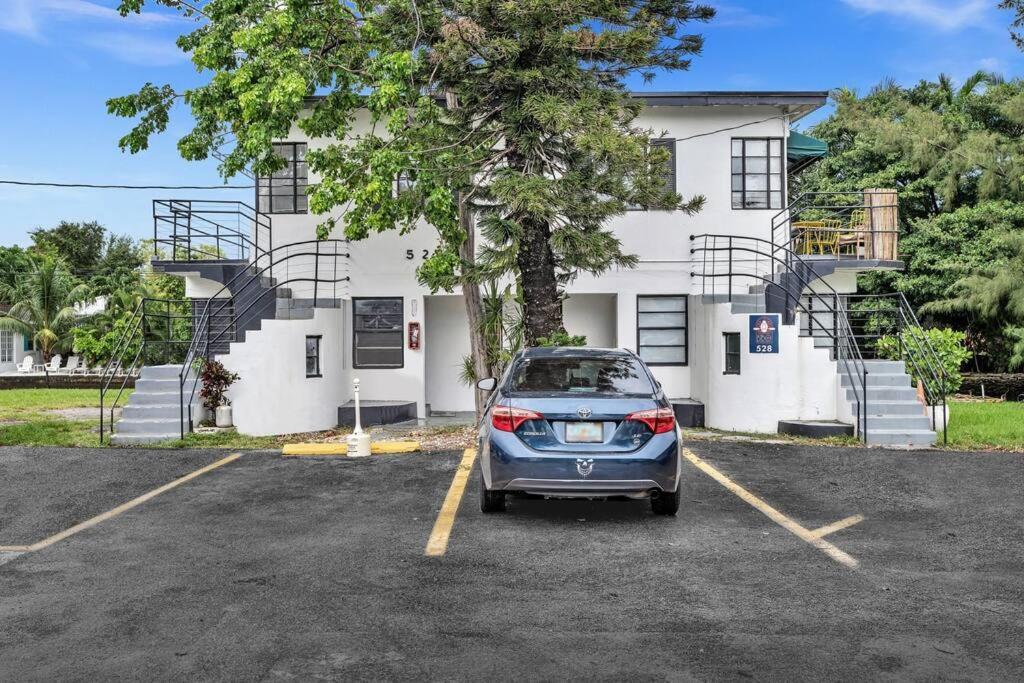 New Year And Charming Riverfront Stay! Miami
