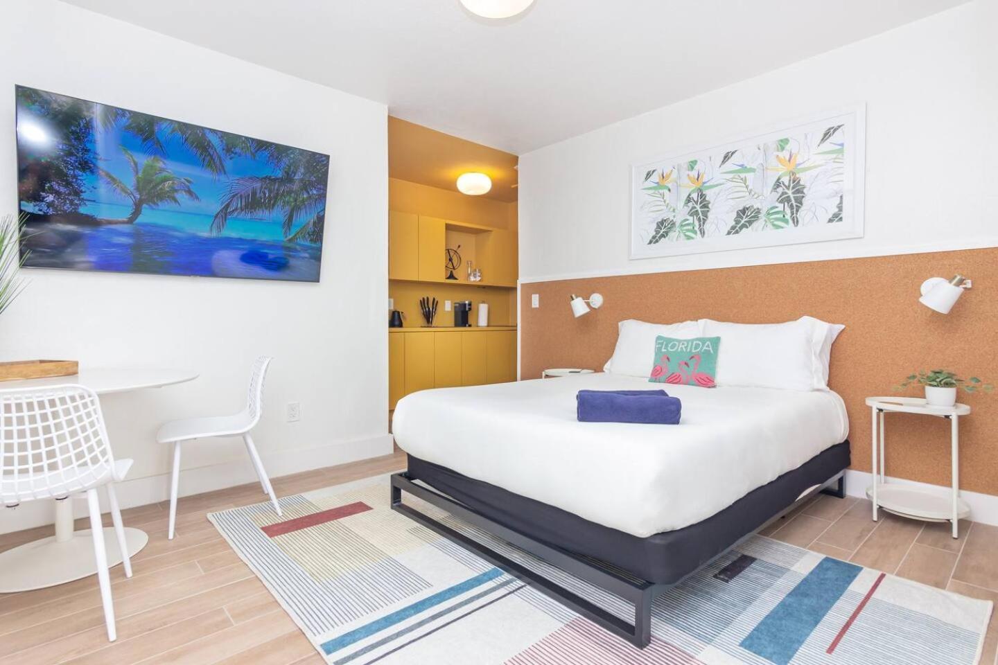 Apartment Stylish In El Portal #1 *