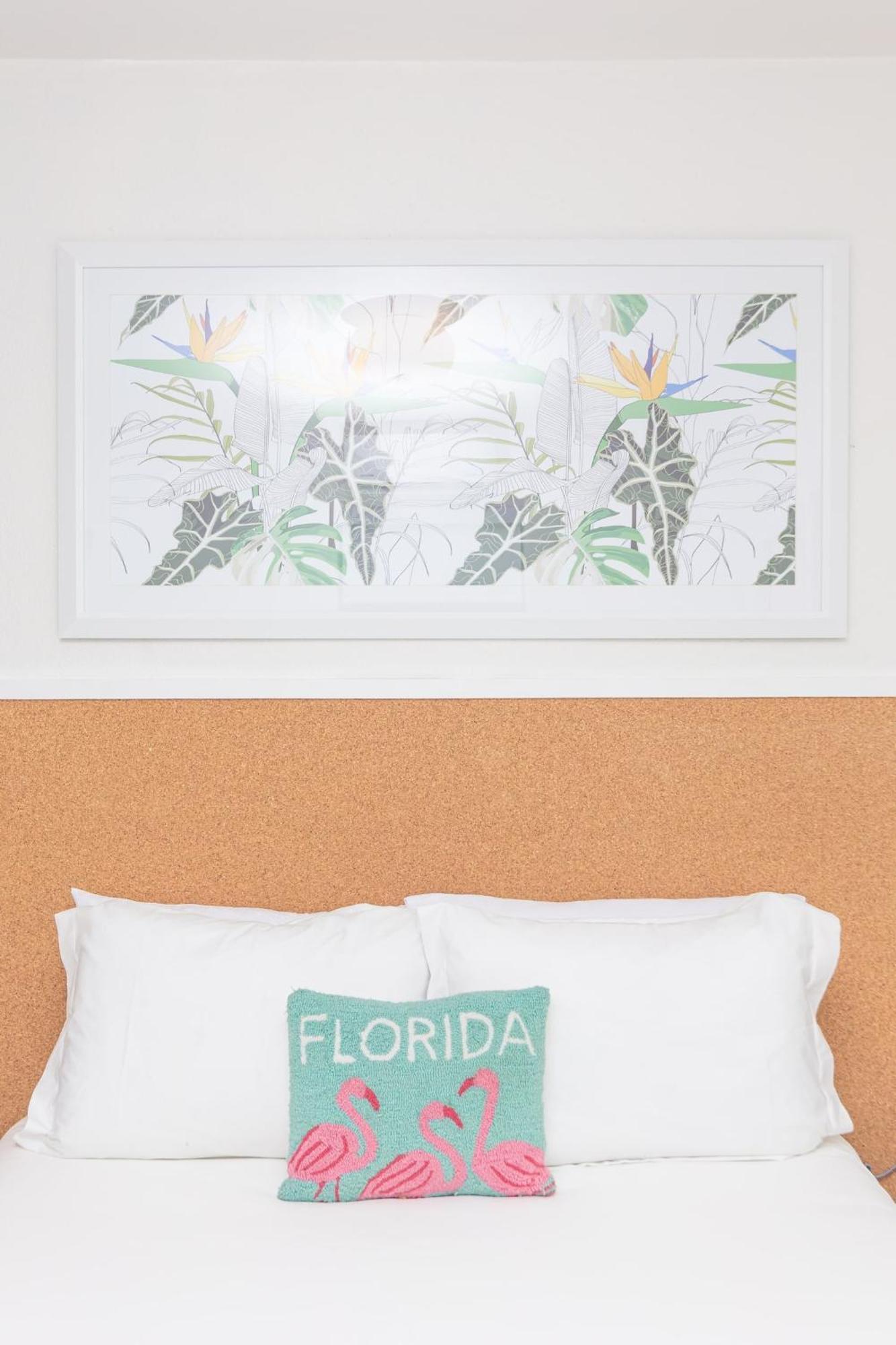 Stylish In El Portal #1 Apartment