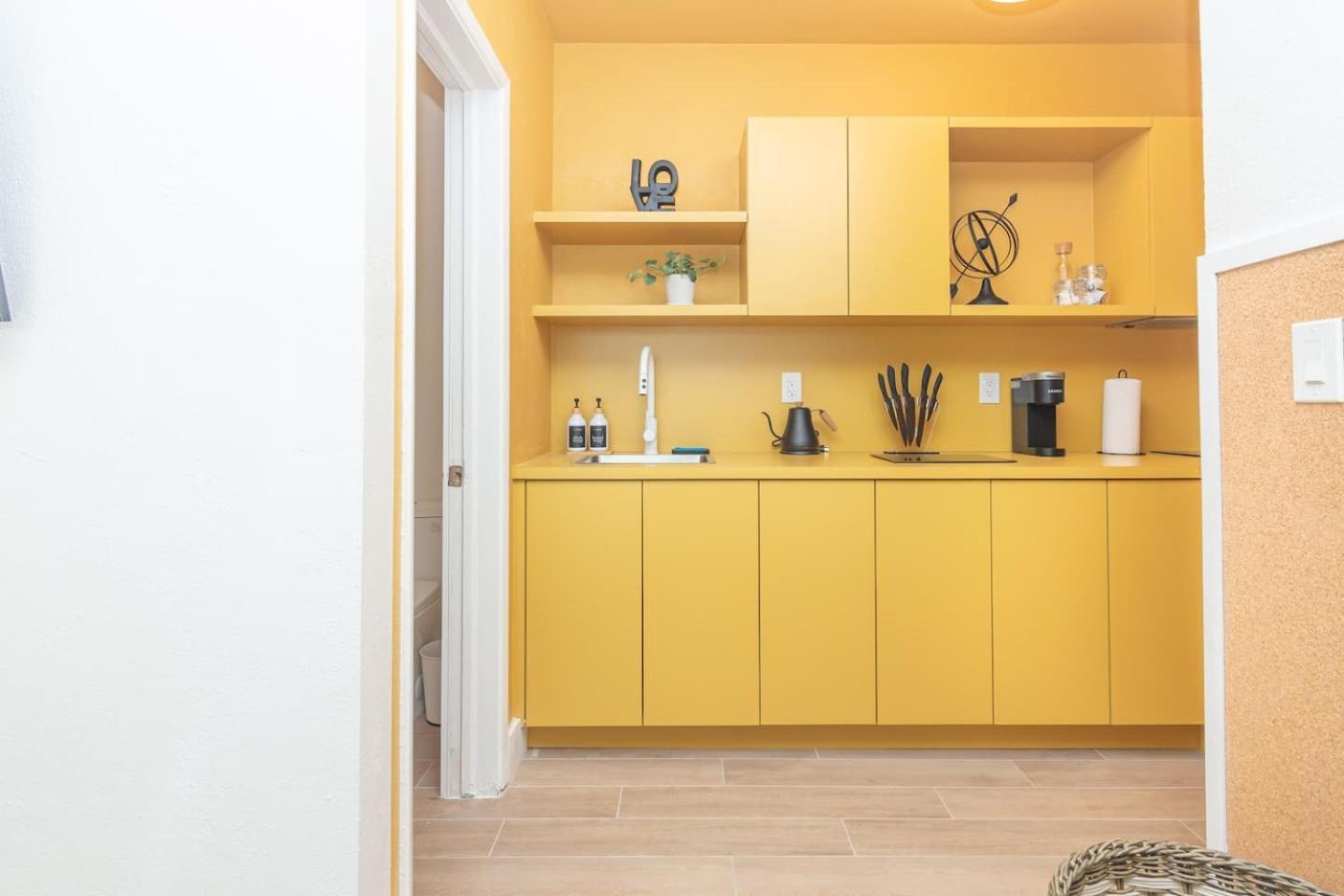 Apartment Stylish In El Portal #1