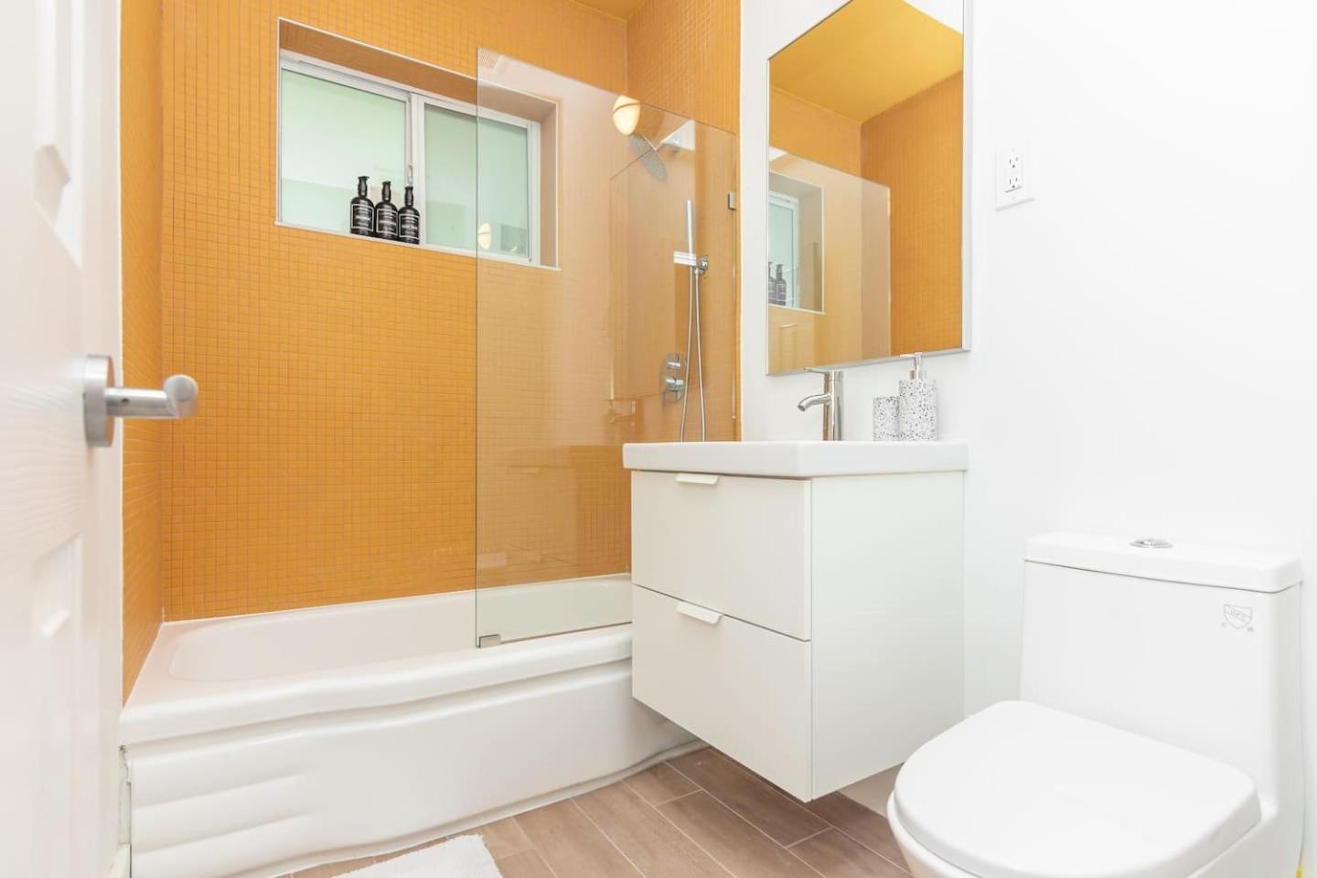 Stylish In El Portal #1 Apartment