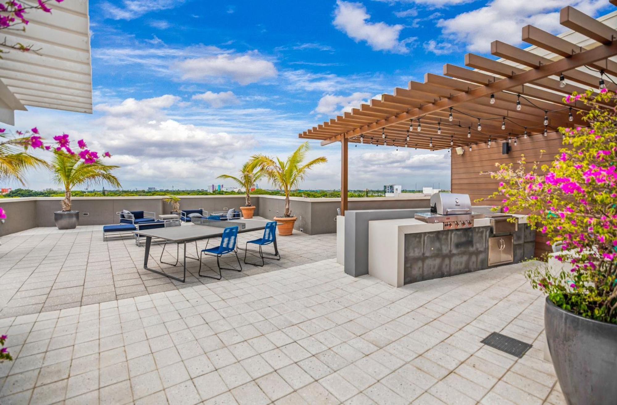 Apartment Modern 2-bd In The Heart Of Midtown Miami