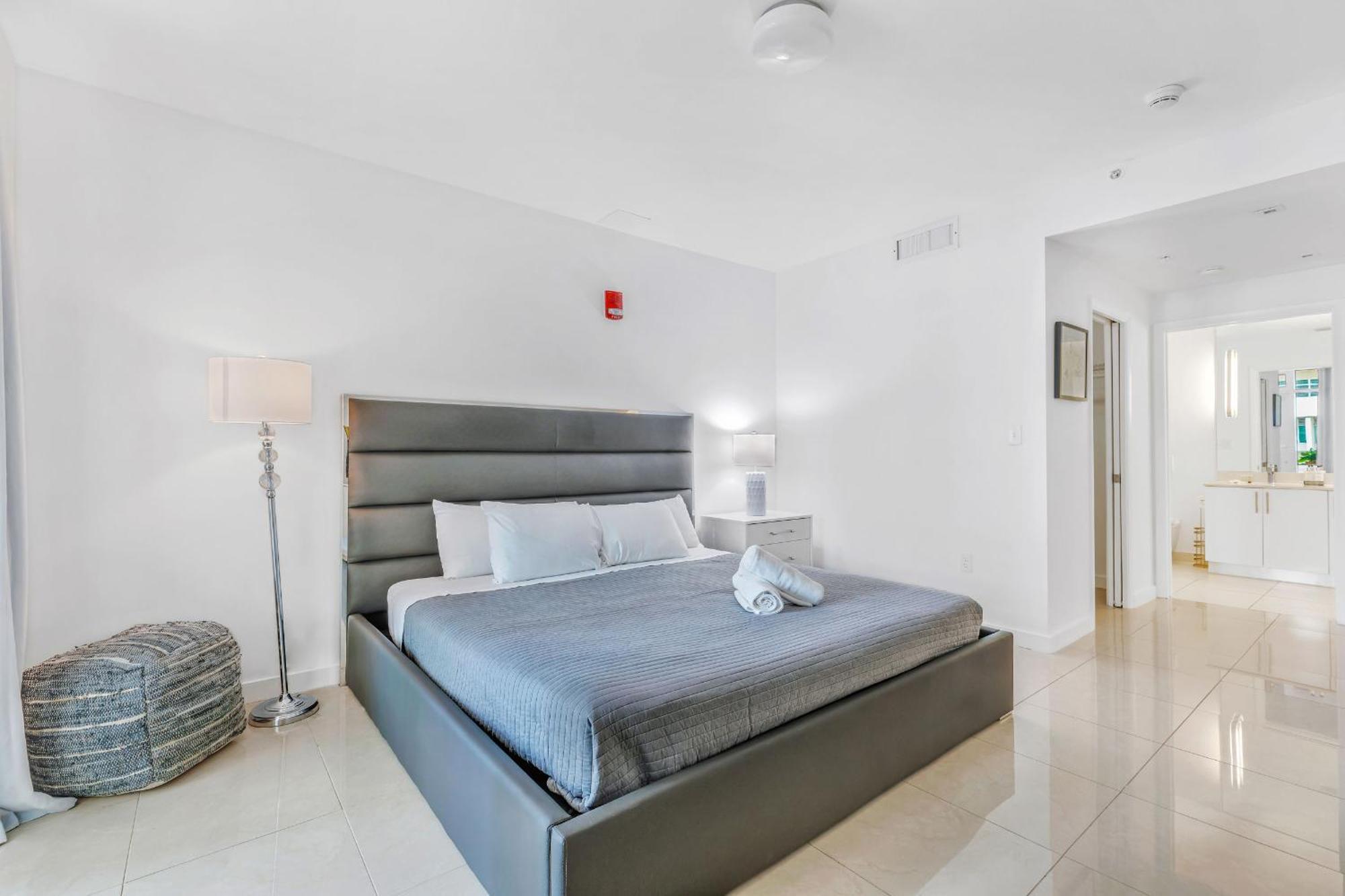 Modern 2-bd In The Heart Of Midtown *