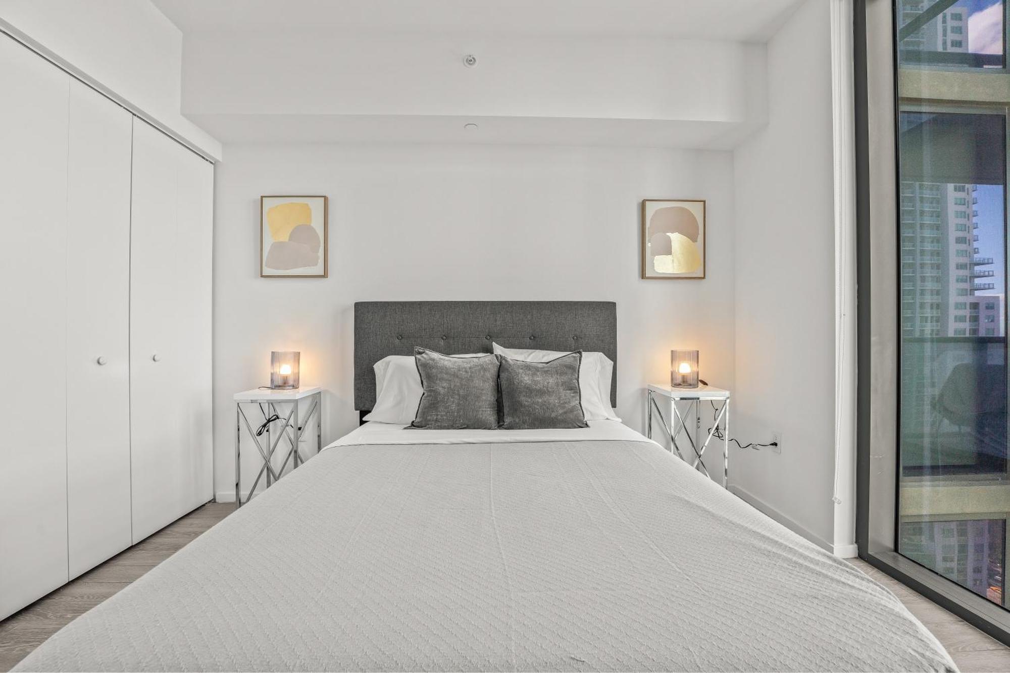 Apartment Tr 2 Bedroom, 1 Bedroom, And With Balconies Miami