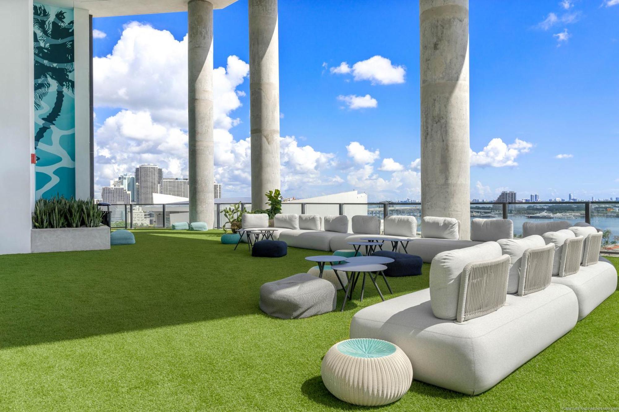 Apartment Prime Spot - Stunning Studio With Ocean And Bay Views