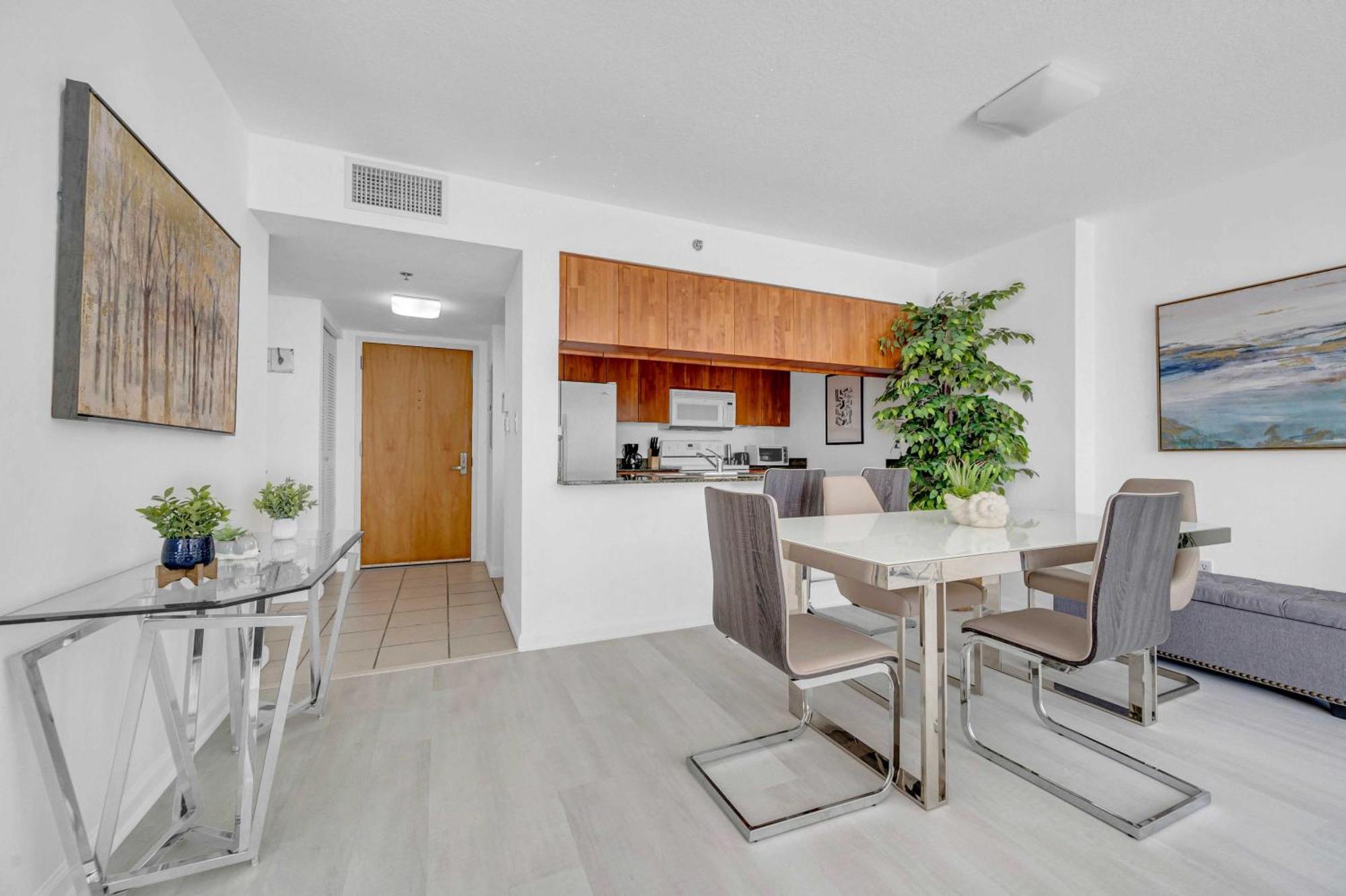 Deluxe 1 Bedroom • Brickell • Ocean View Apartment