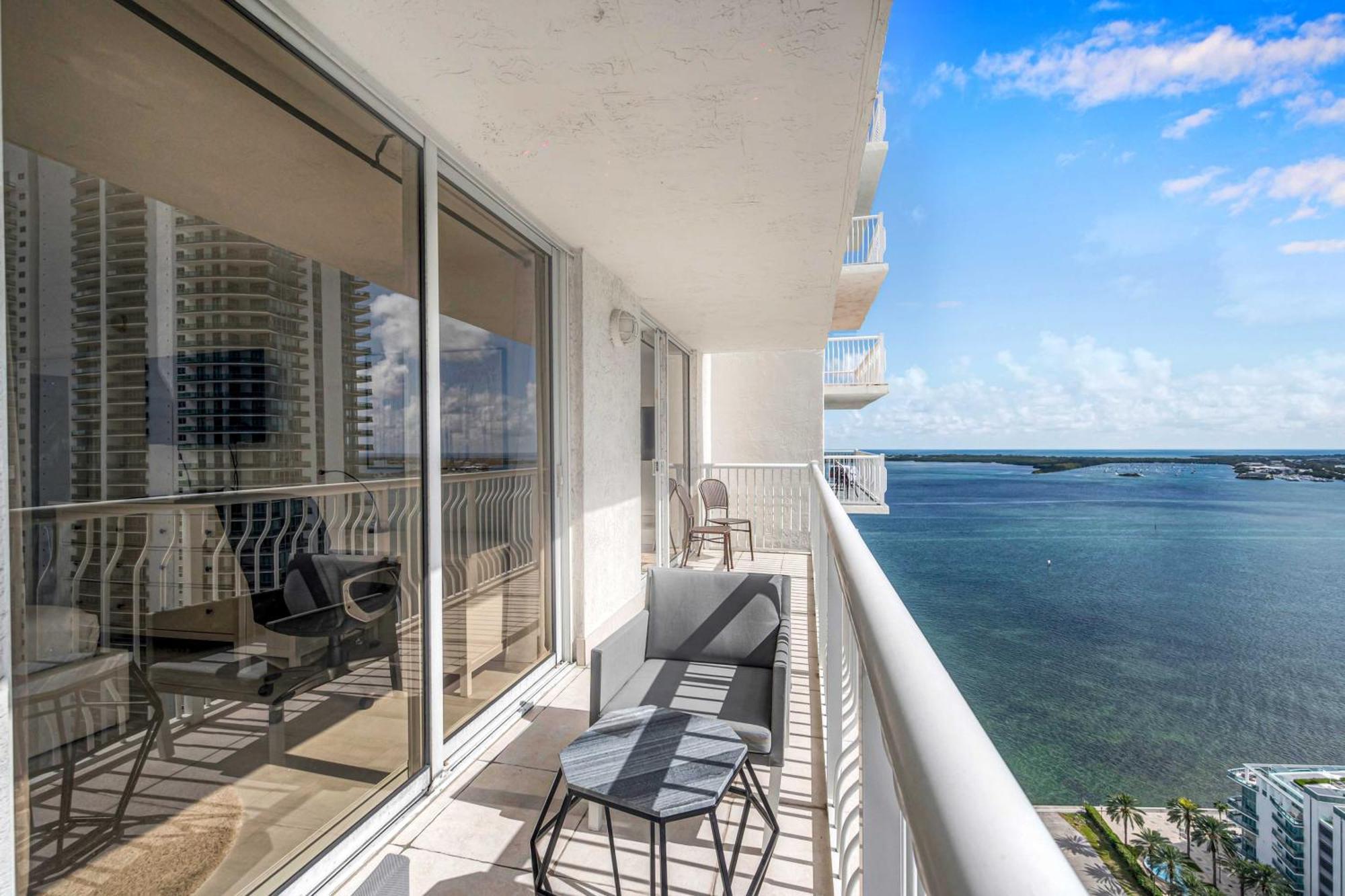 Deluxe 1 Bedroom • Brickell • Ocean View Miami