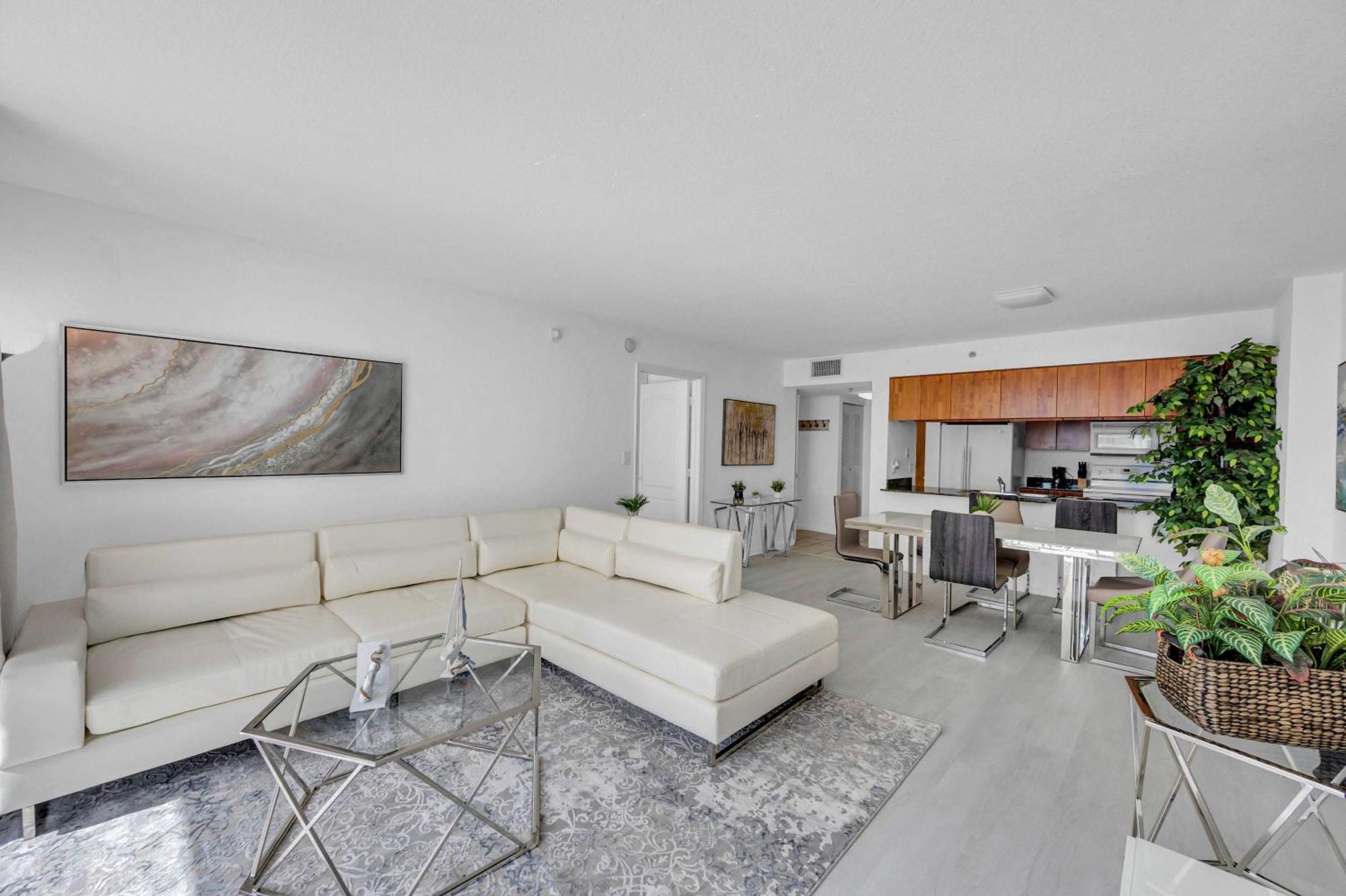 Deluxe 1 Bedroom • Brickell • Ocean View Apartment