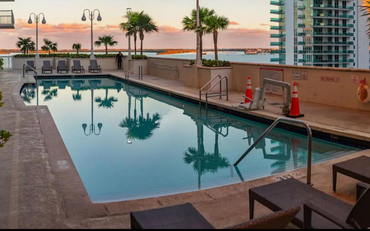 Luxury 1 Bedroom • Brickell • Unique Views *