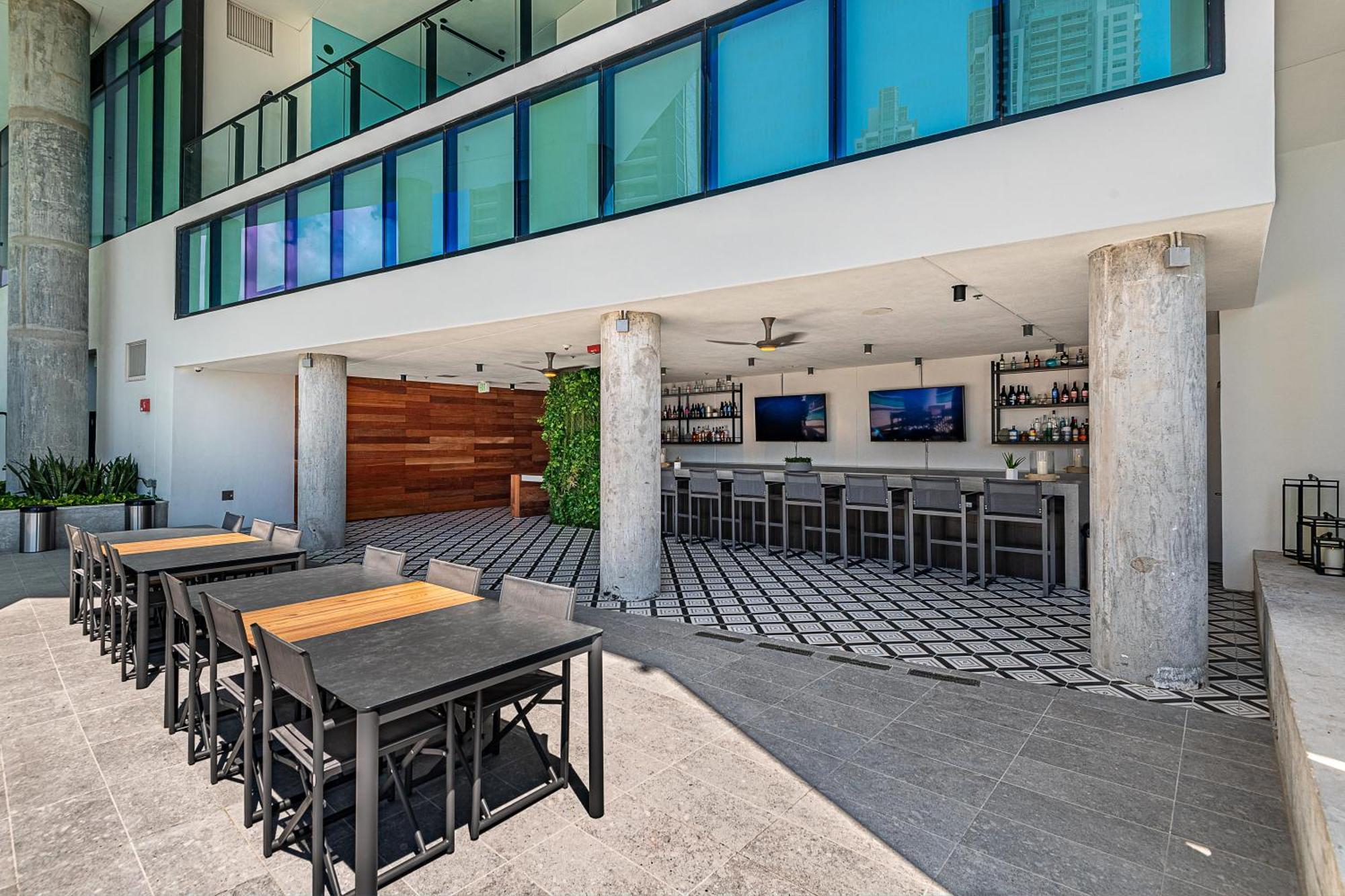 Studio With Amazing City View At Downtown Miami