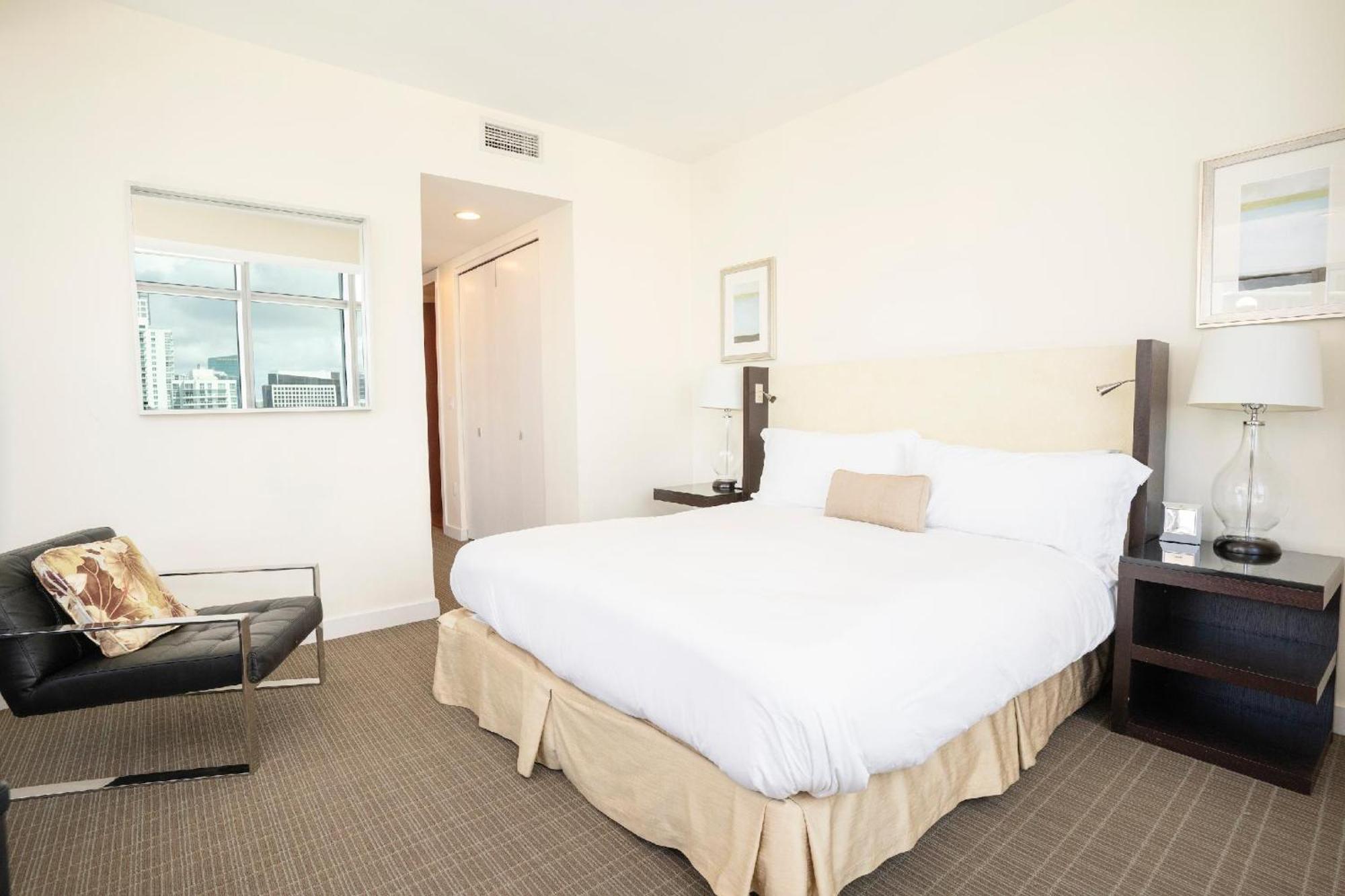Urban Gateway Location In Brickell Prkg * Miami