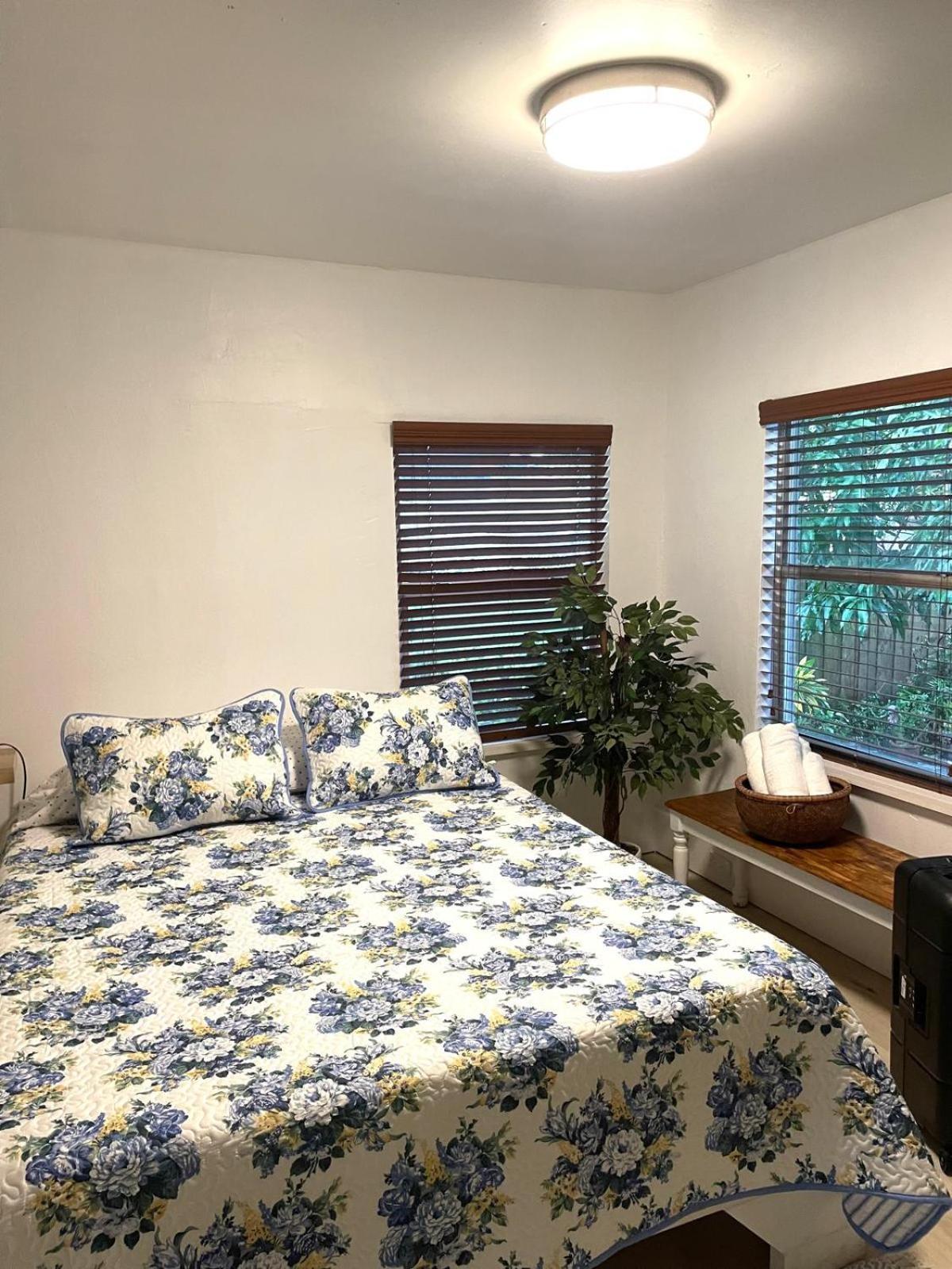 Cozy In The Heart Of Little Havana Homestay *