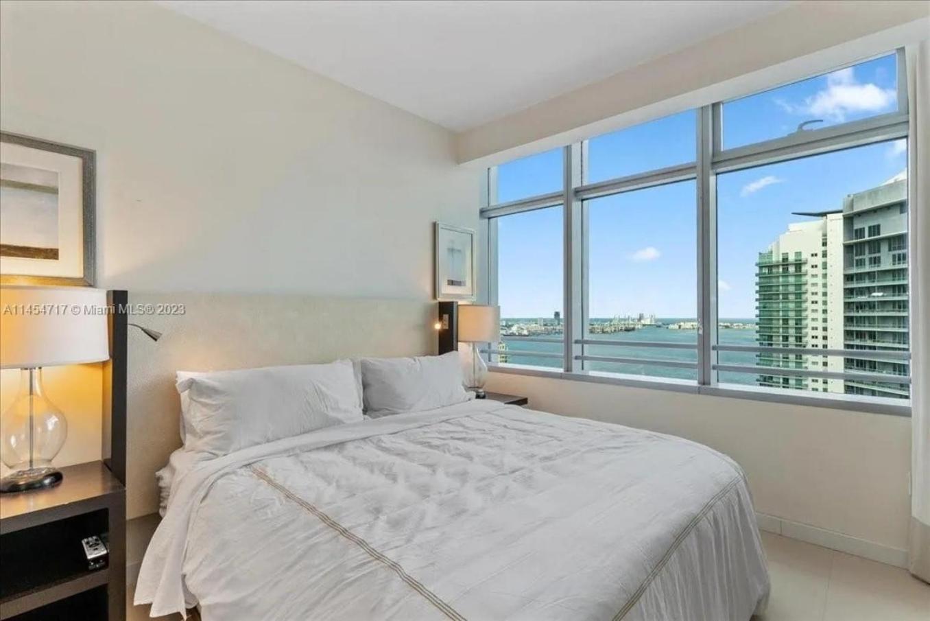 Urban Gateway Location In Brickell Prkg Apartment