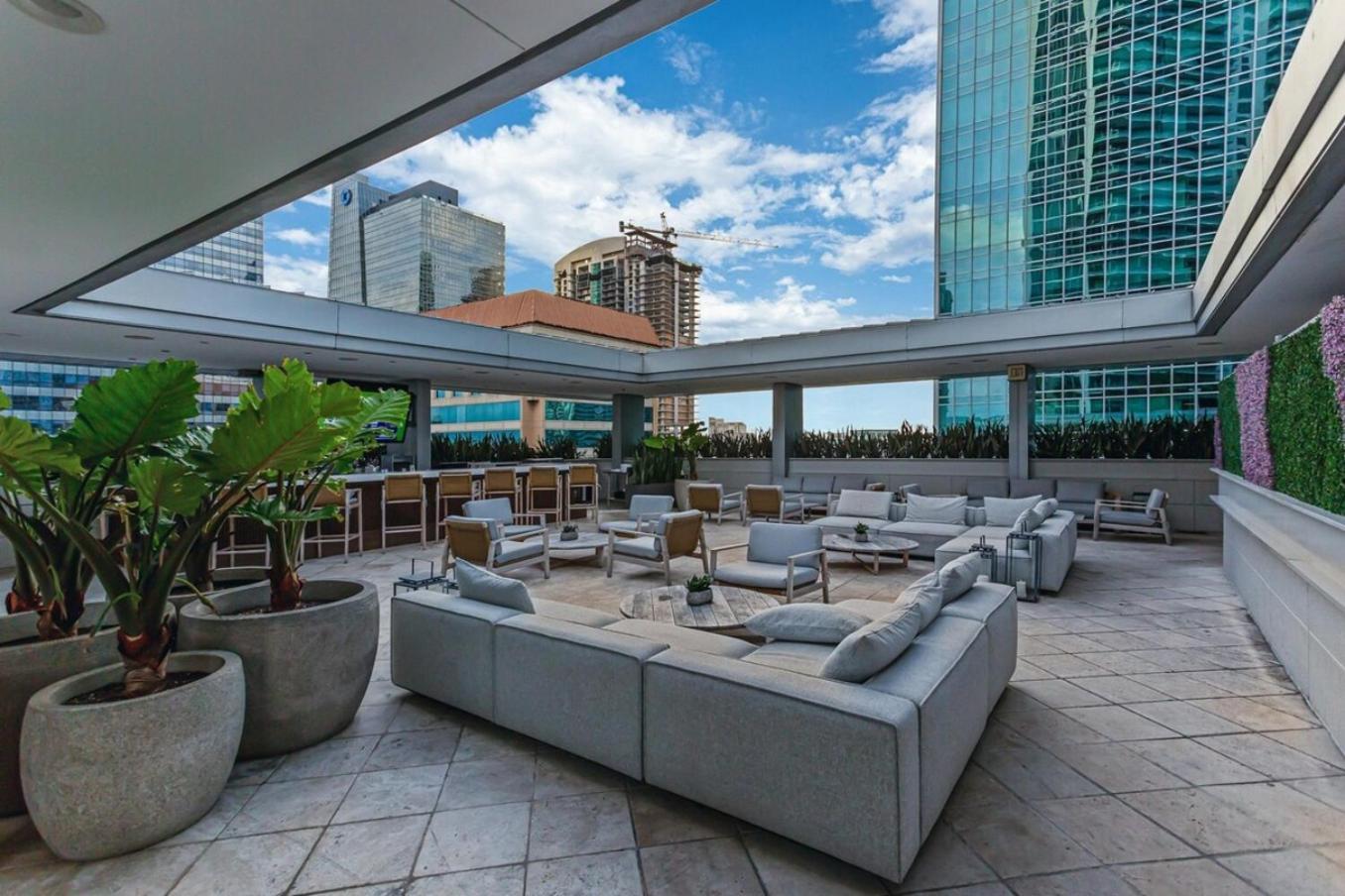 Apartment Urban Gateway Location In Brickell Prkg