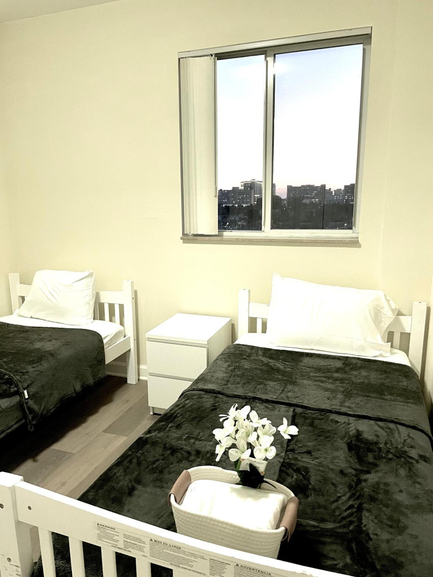 Homestay Private Bedroom In - Coral Gables 601