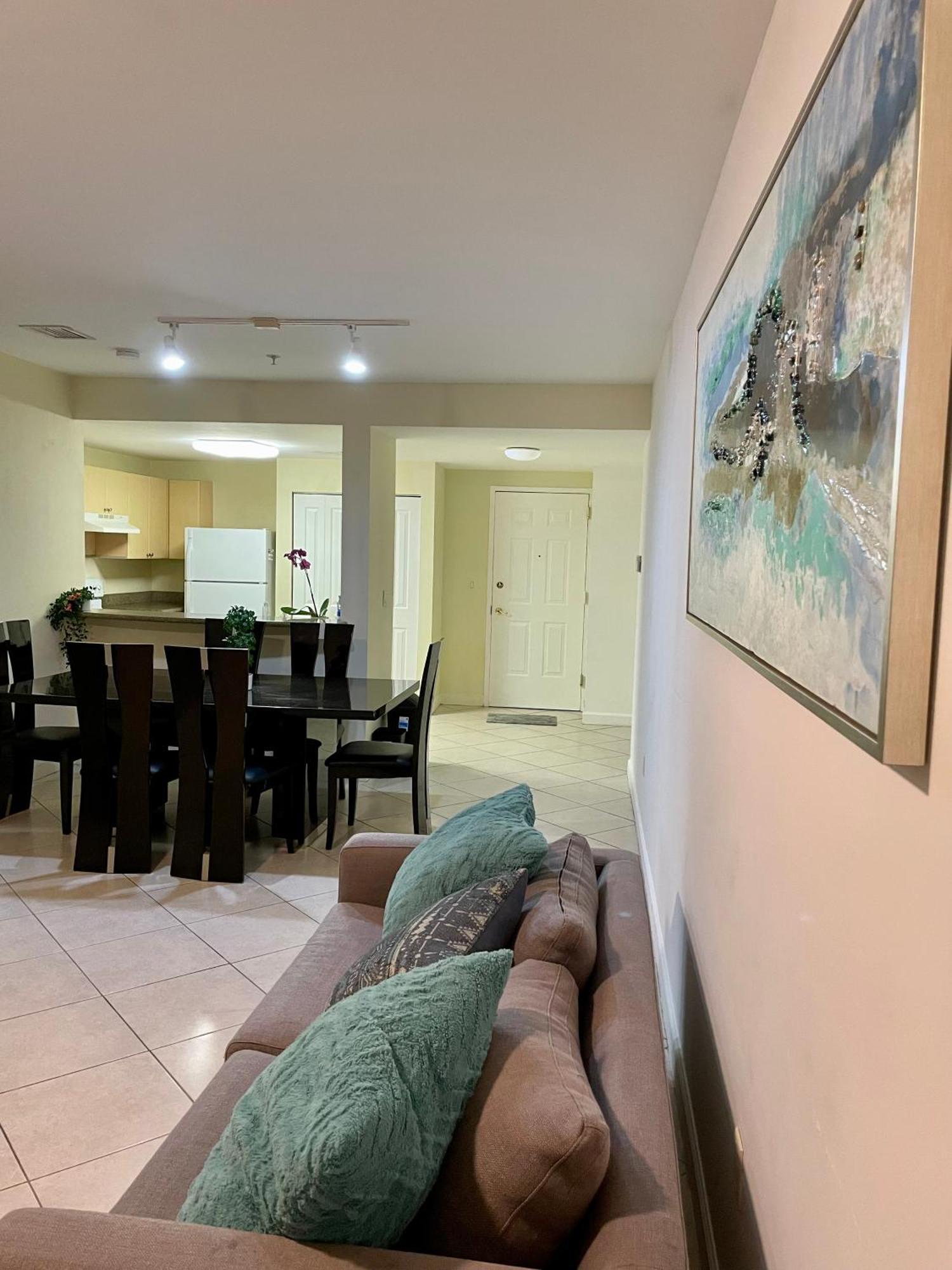 Homestay Private Bedroom In - Coral Gables 601 Miami