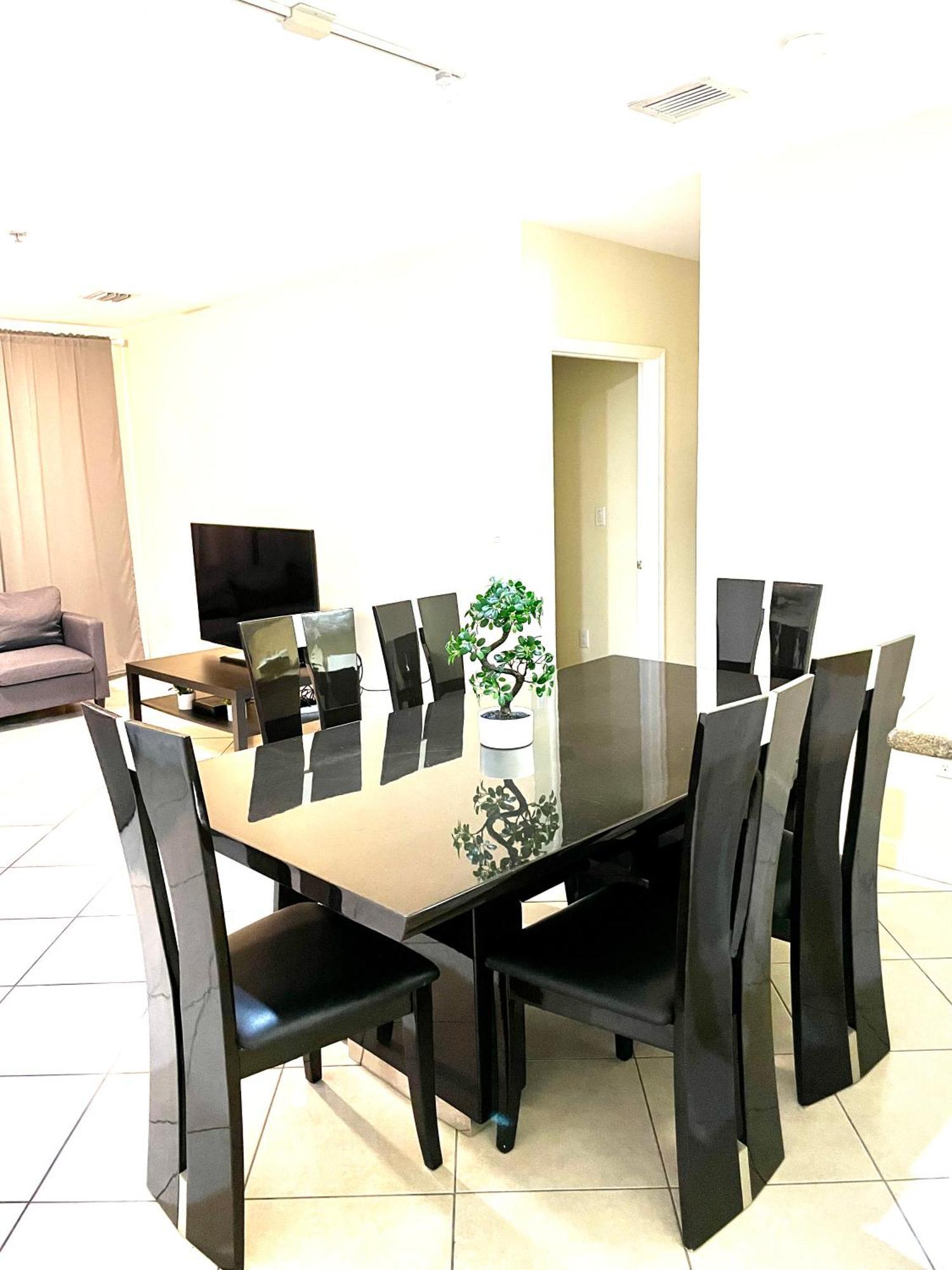 Private Bedroom In - Coral Gables 601 Homestay *