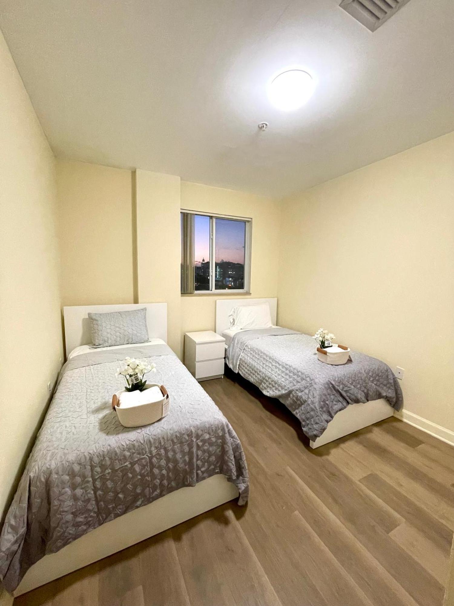 Private Bedroom In - Coral Gables 601 Homestay