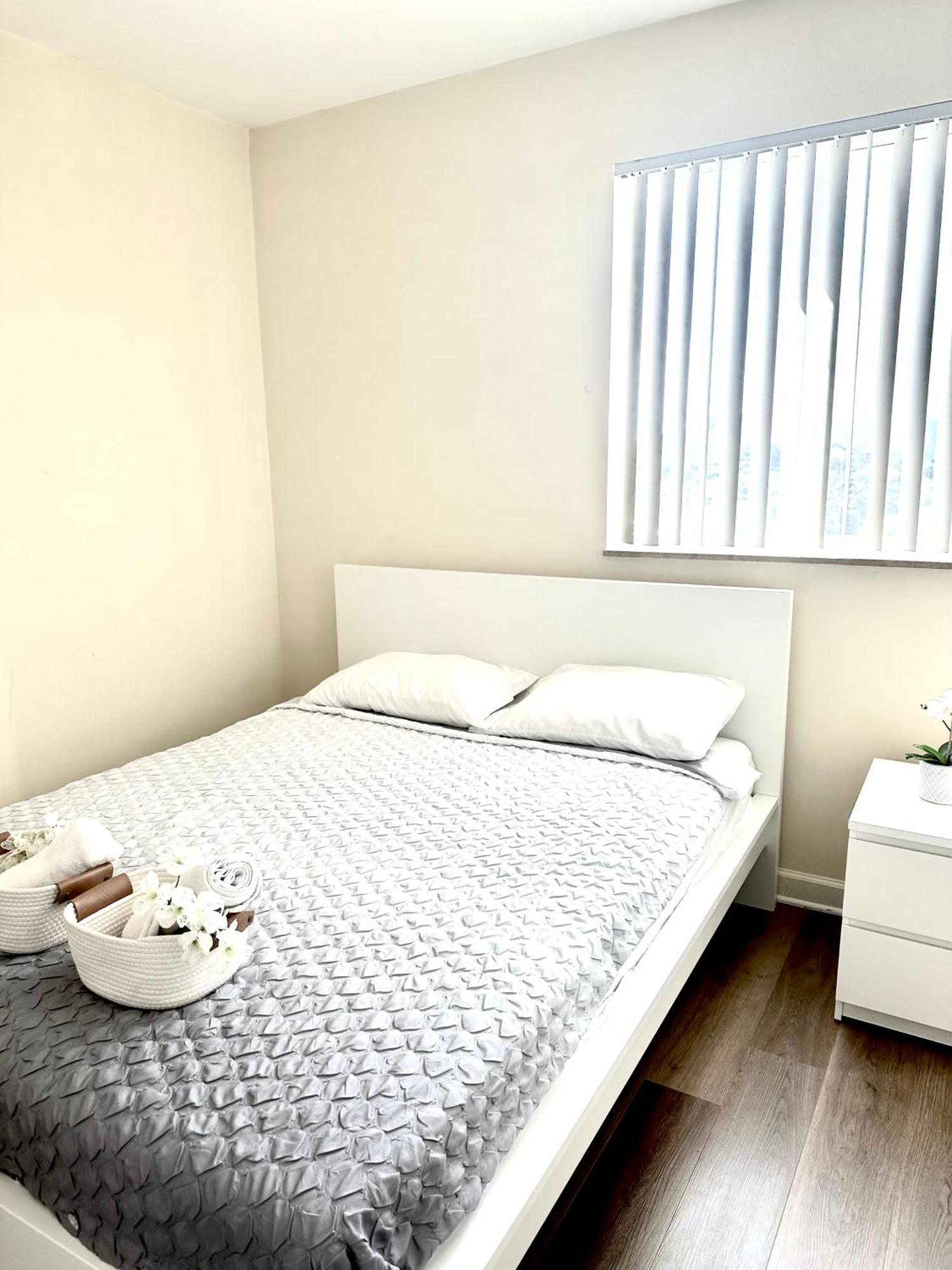 Private Bedroom In - Coral Gables 601 Miami