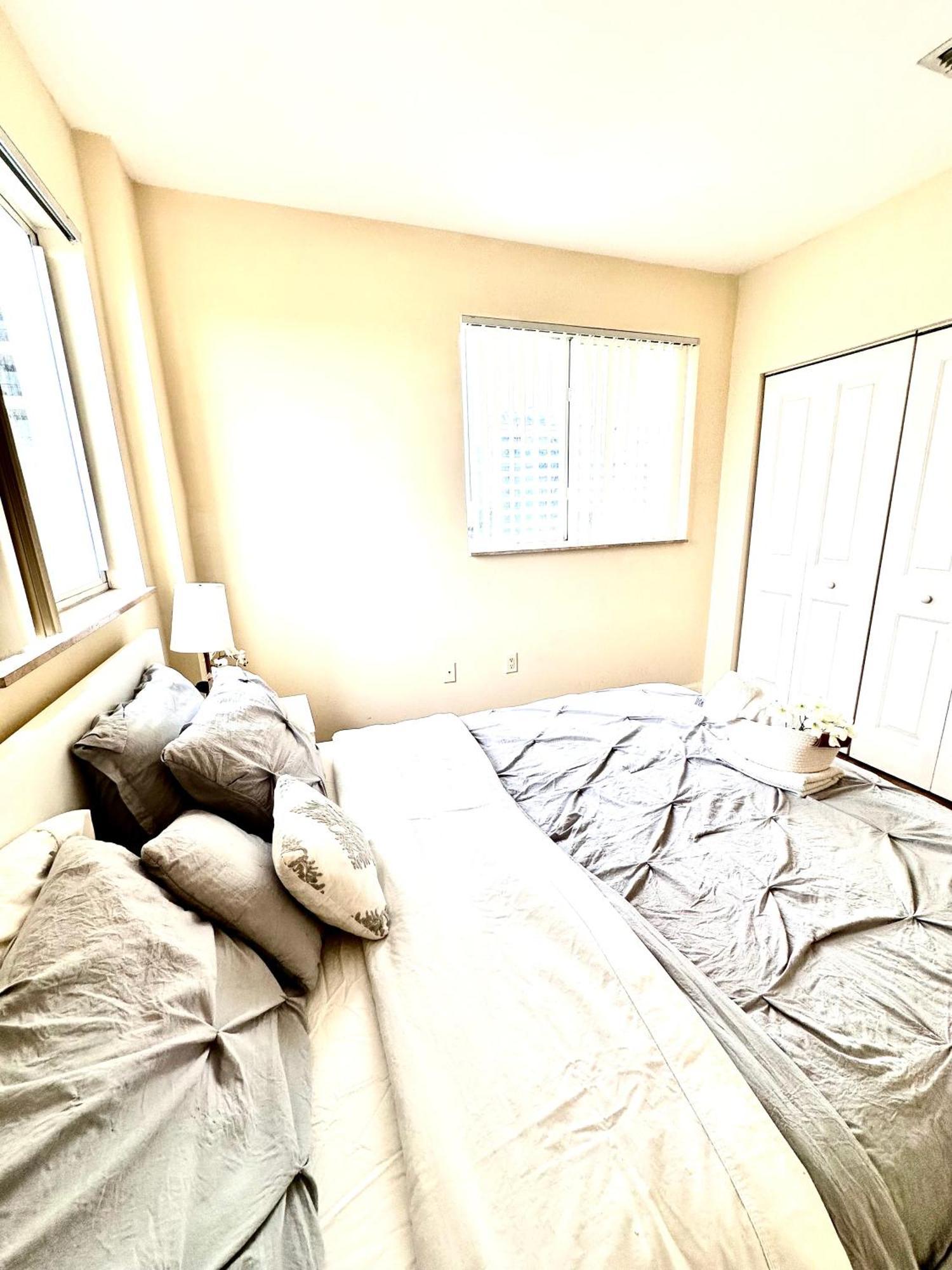 Homestay Private Bedroom In - Coral Gables 601