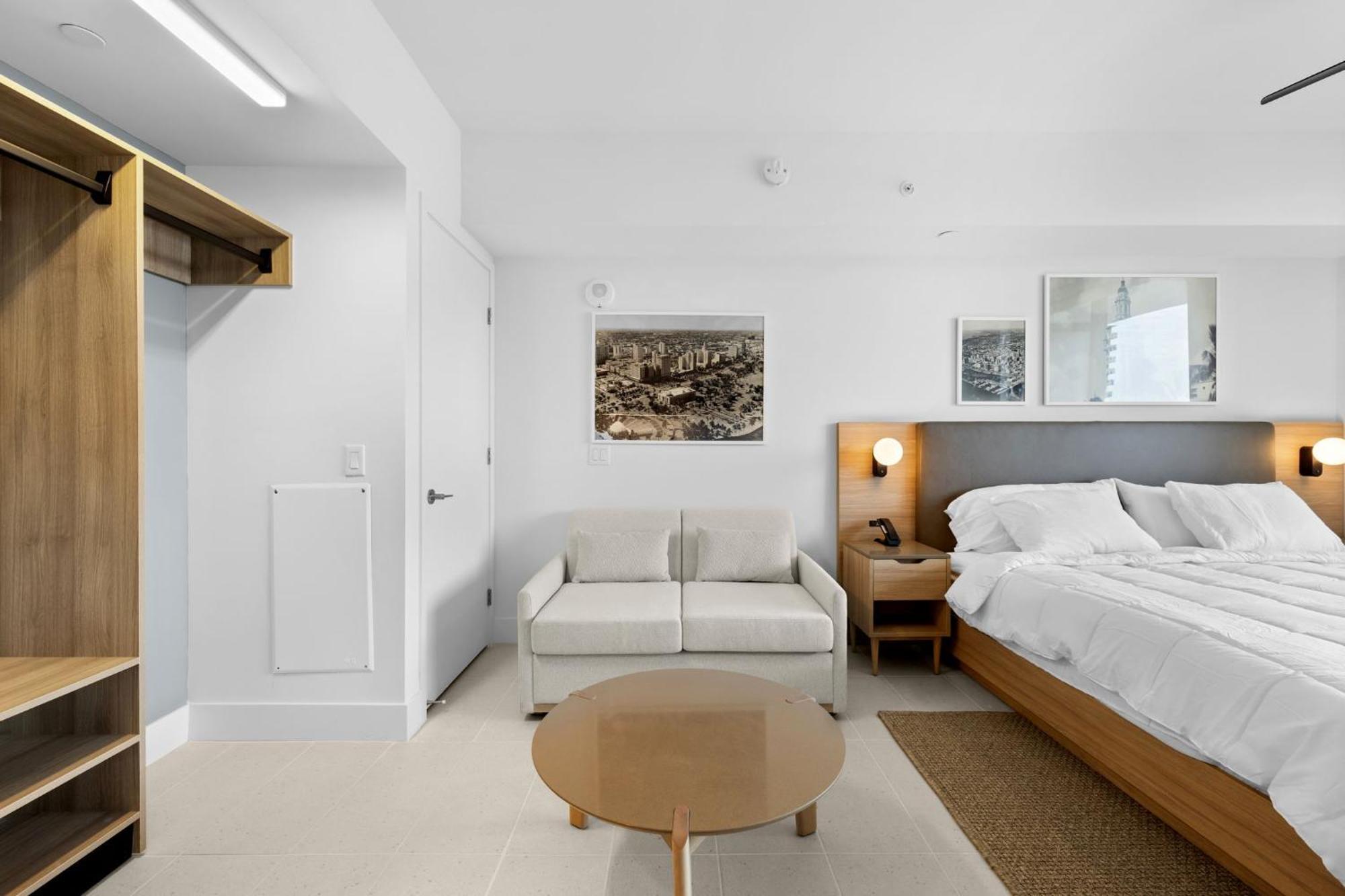 Ultimate Elegance With Panoramic Views *