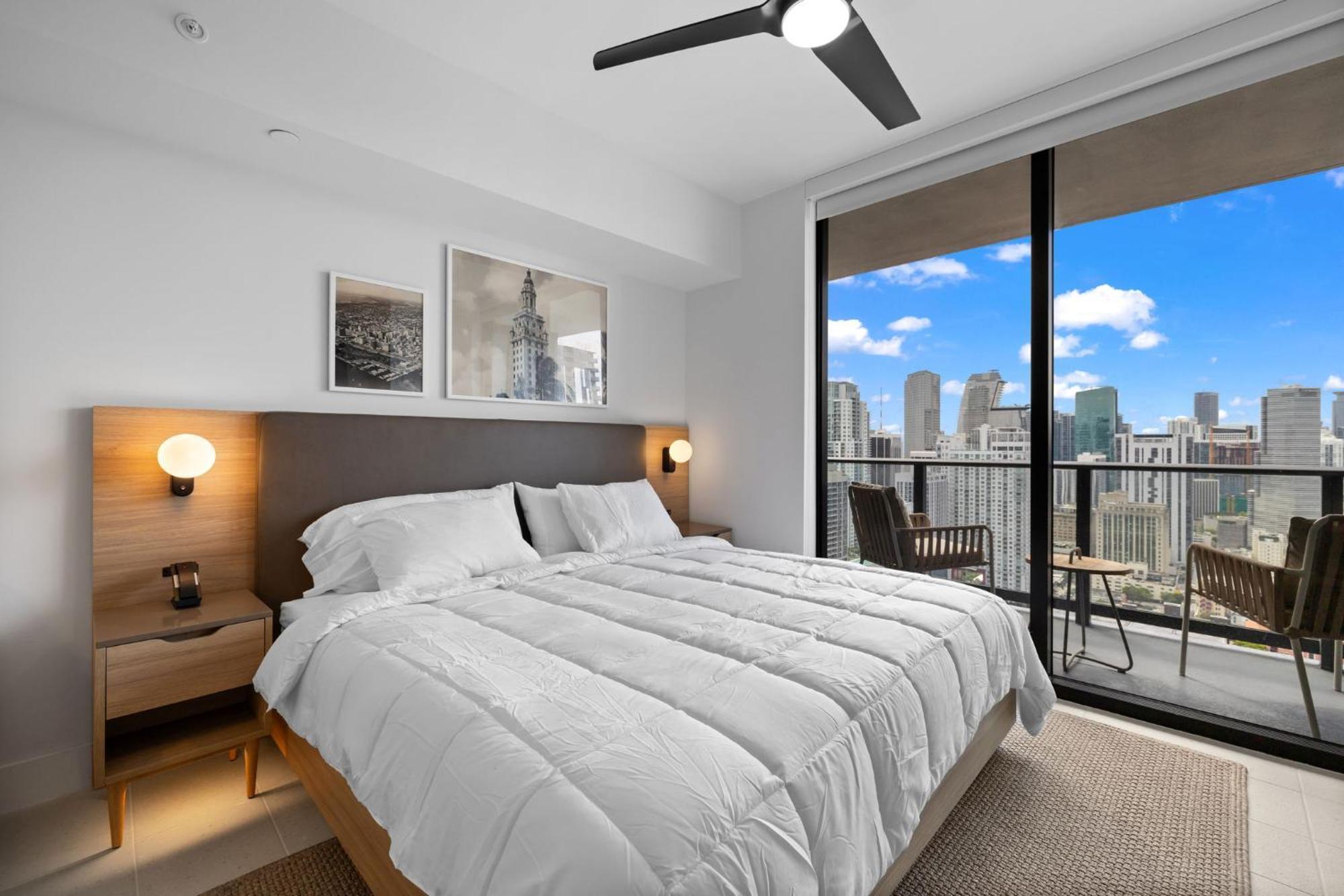 Apartment Ultimate Elegance With Panoramic Views Miami