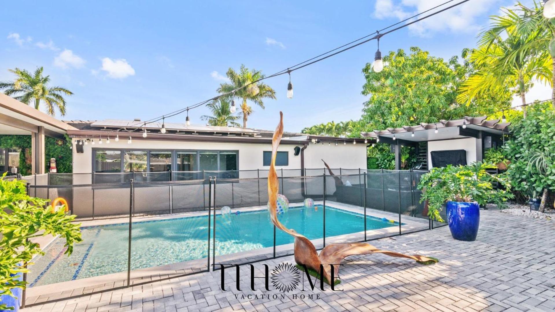 Pool 4h 6bed 3b Bbq Family